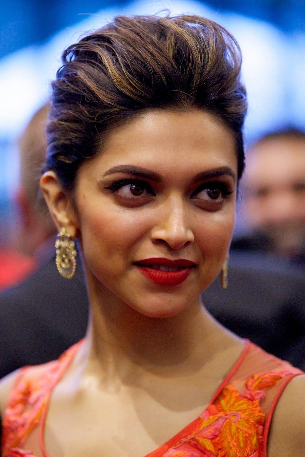 1066x1600 Deepika Padukone wallpaper, Celebrity .