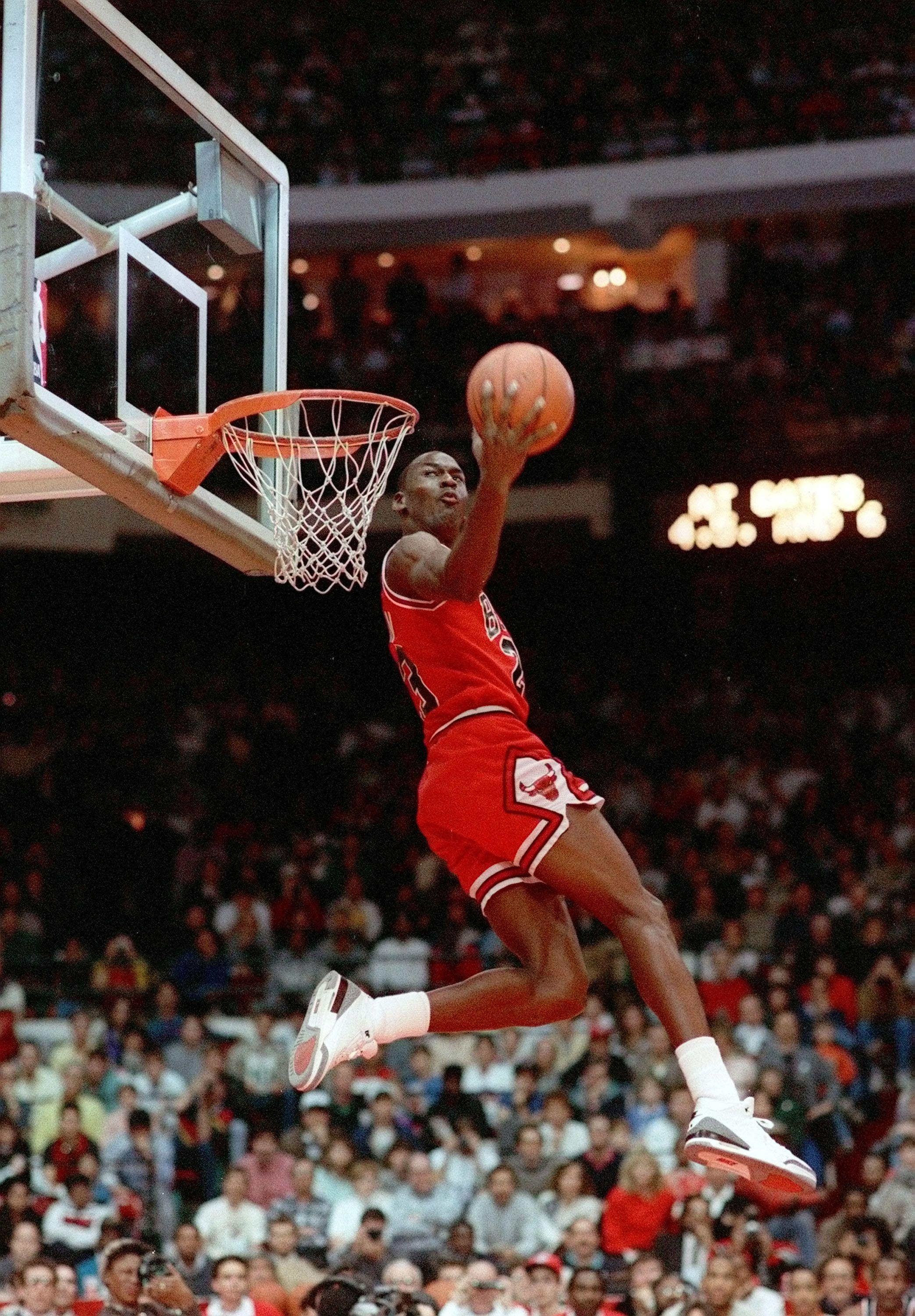 Michael Jordan Slam Dunk Wallpapers - Free Michael Jordan Dunk Backgrounds -