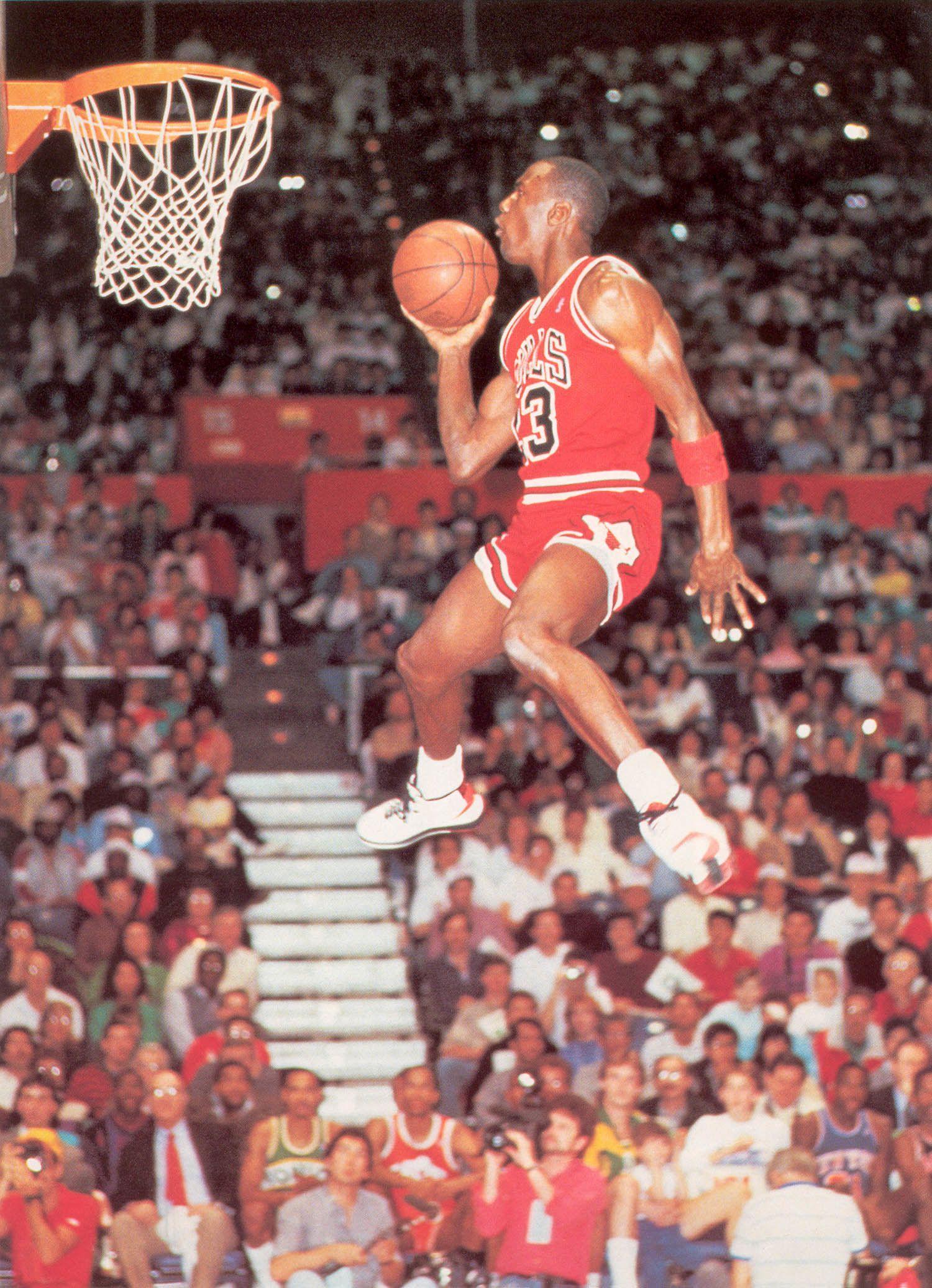 1500x2072 Michael Jordan Dunk Image
