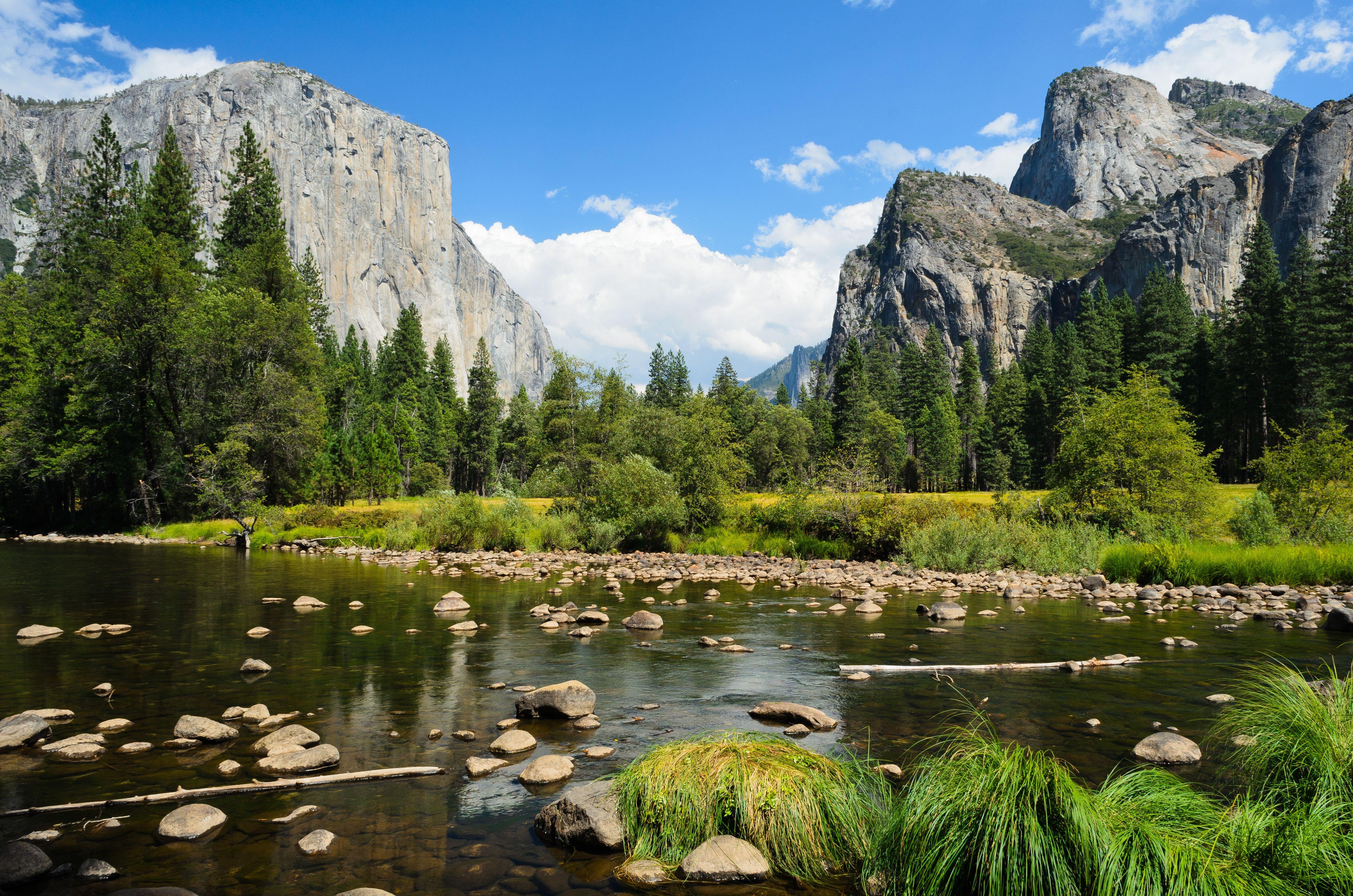 4928x3264 OS X Yosemite Wallpaper