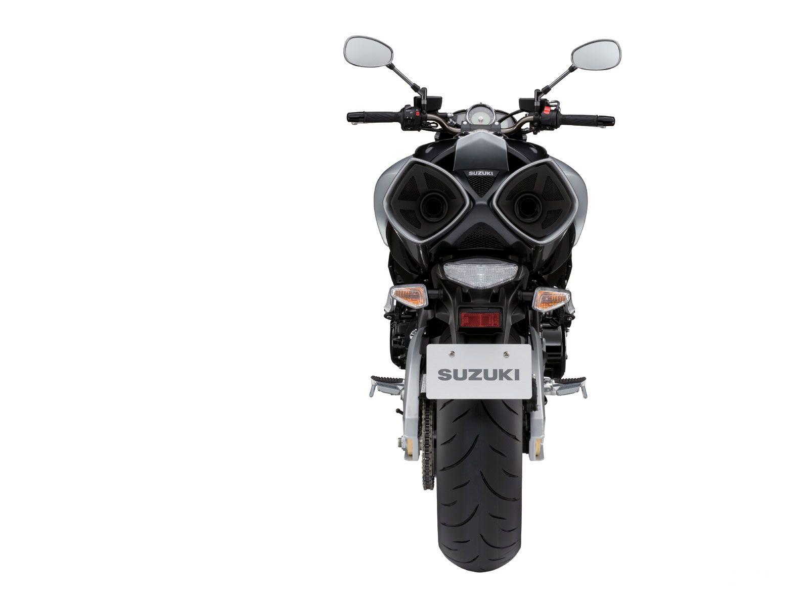 1600x1200 Suzuki B King