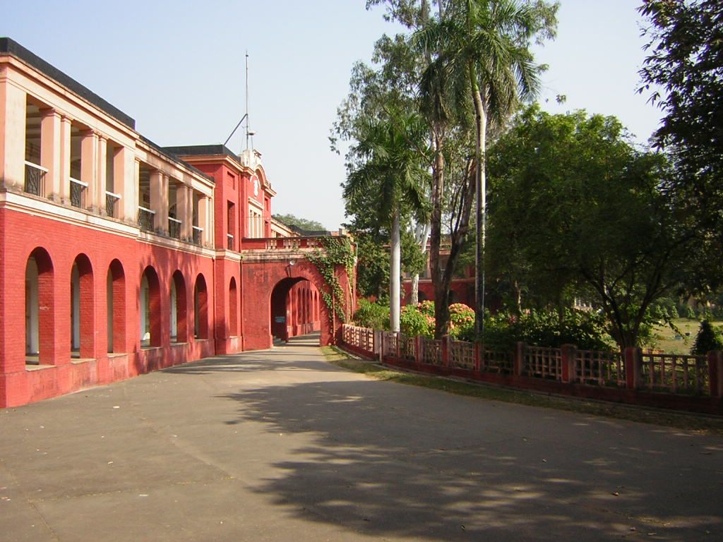 1024x768 IIT Bombay vs IIT Dhanbad