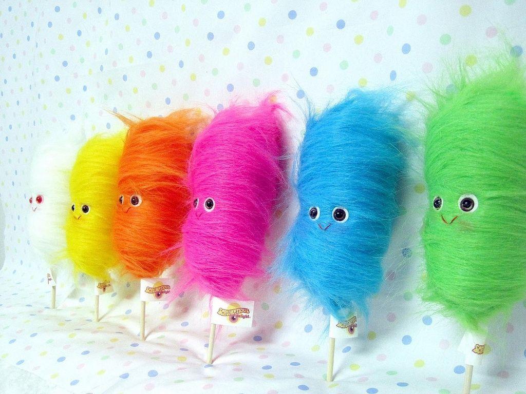 1024x768 Candy Wallpaper