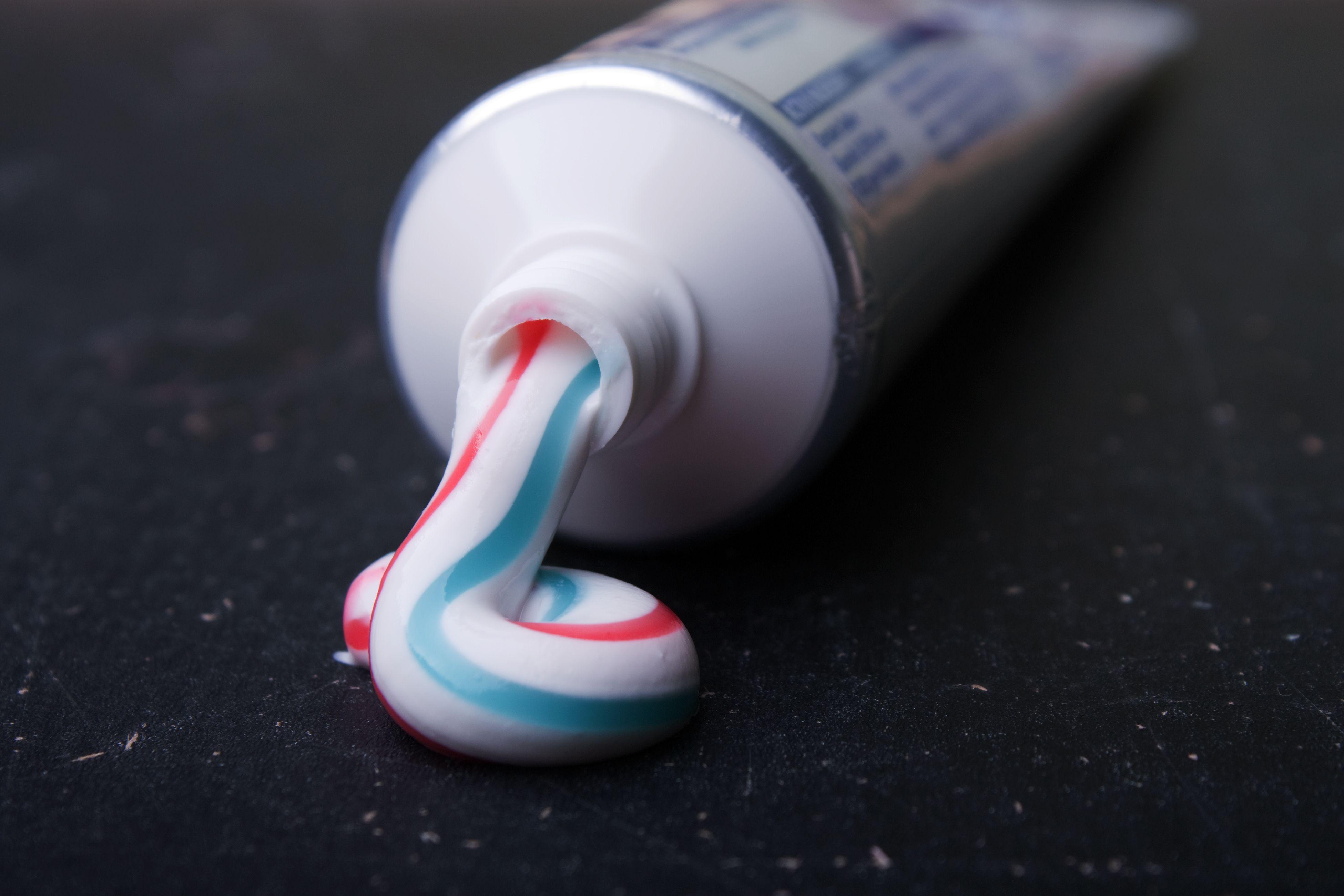 3900x2600 Toothpaste Photography Wallpaper .