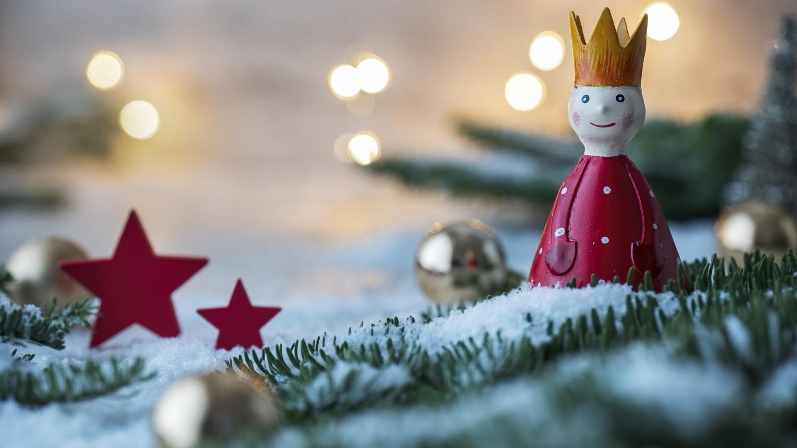 1600x900 The history of Christmas decorations .