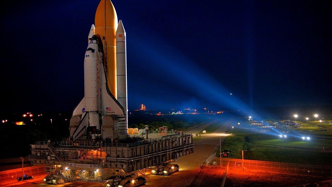 1366x768 Photo Rocket Space shuttle Discovery .