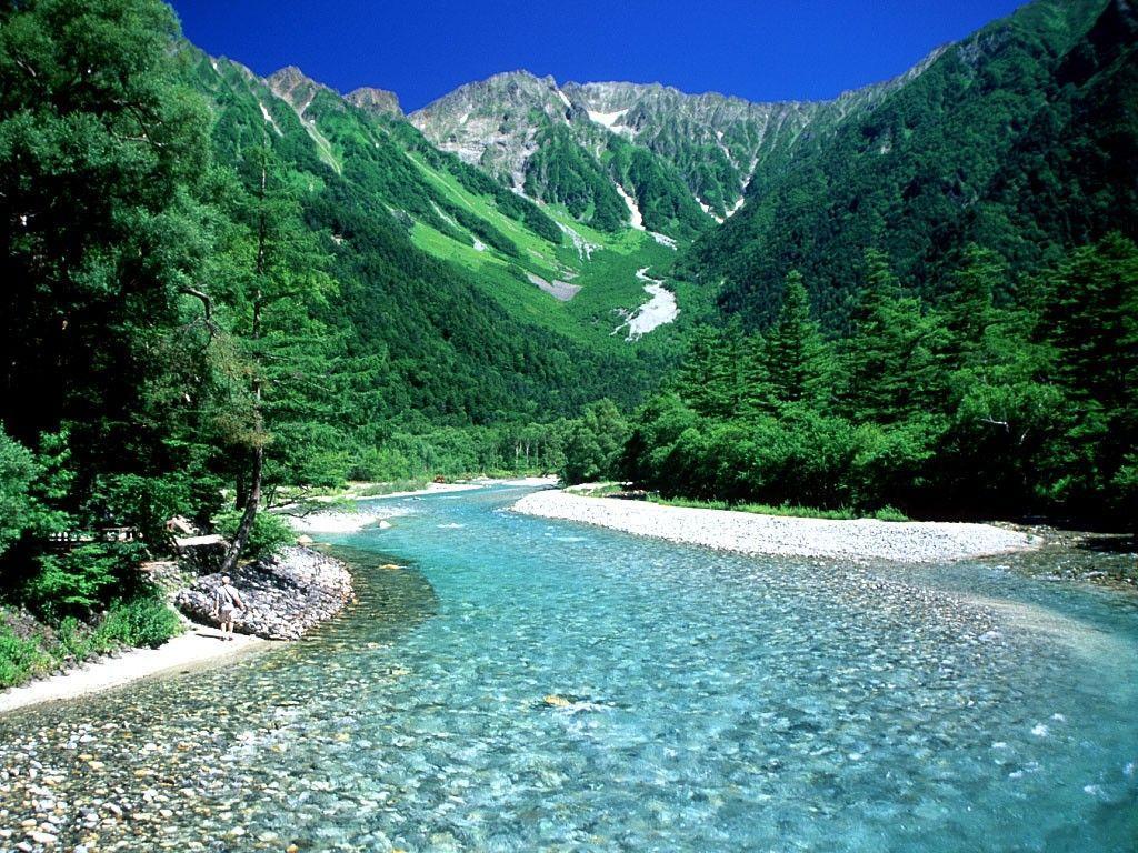 1024x768 Mountains