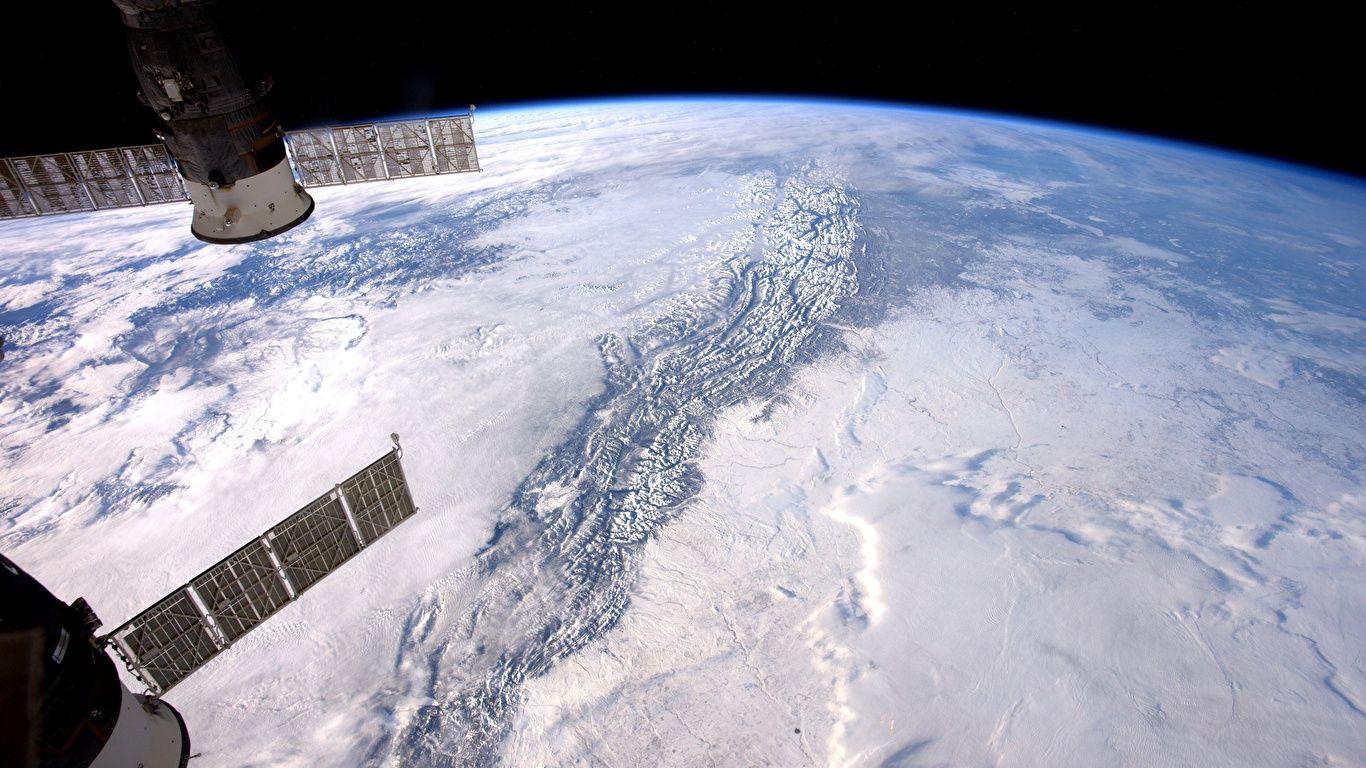 1366x768 Photo Earth Orbital stations