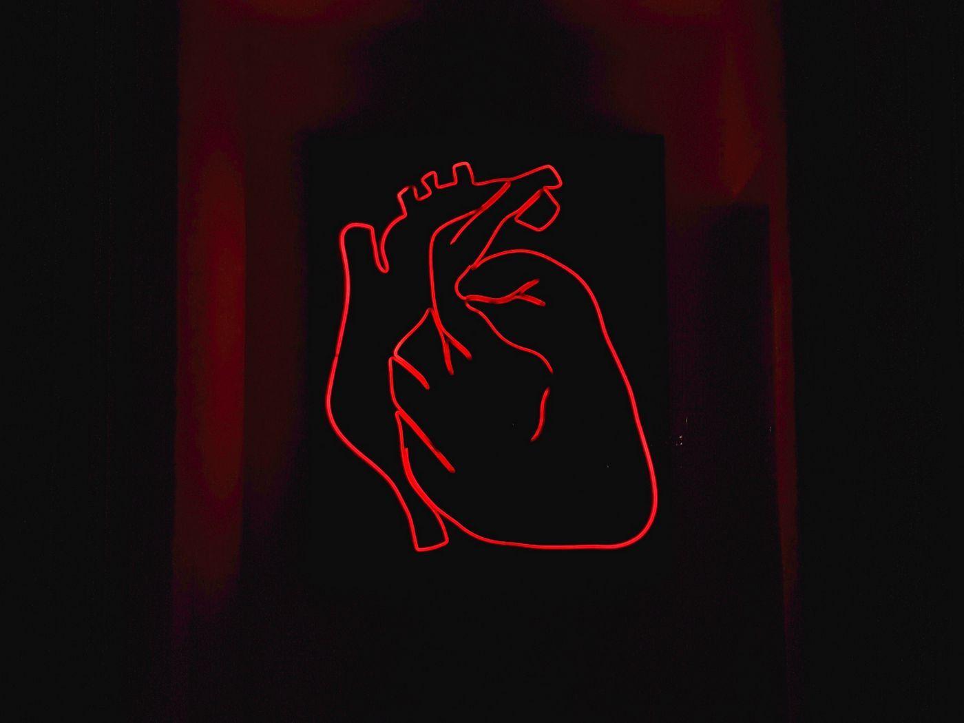 1400x1050 Neon Heart Wallpaper