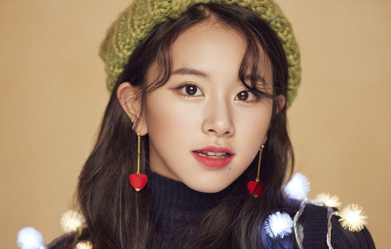 1332x850 Wallpaper Girl, Music, Kpop, Chaeyoung .
