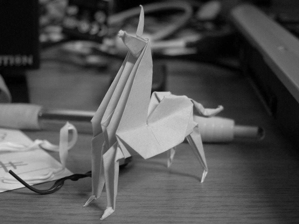 1024x768 Origami Unicorn 2