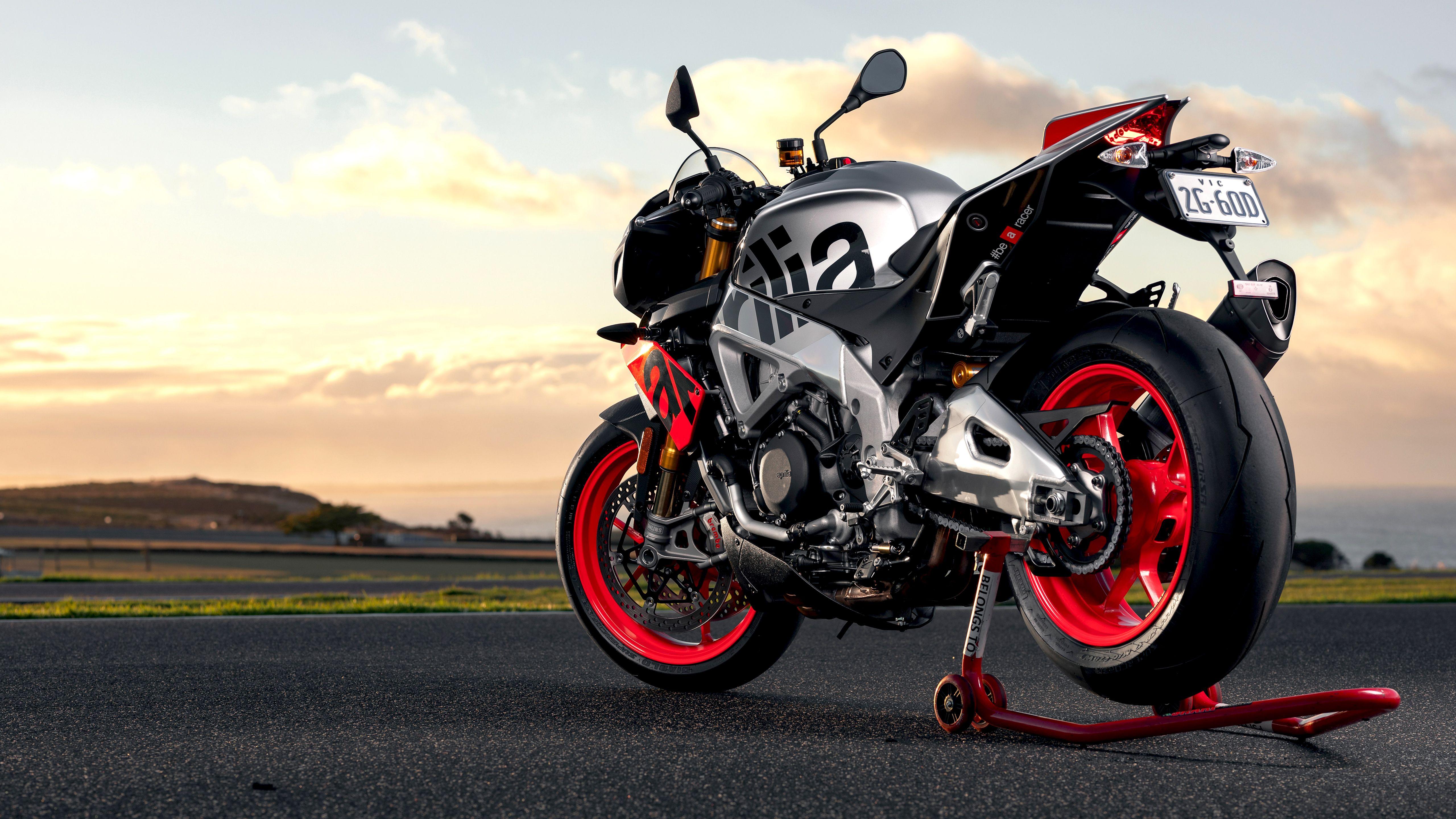5120x2880 Aprilia Tuono V4 1100 Factory 2019 4K .hdwallpaper.in