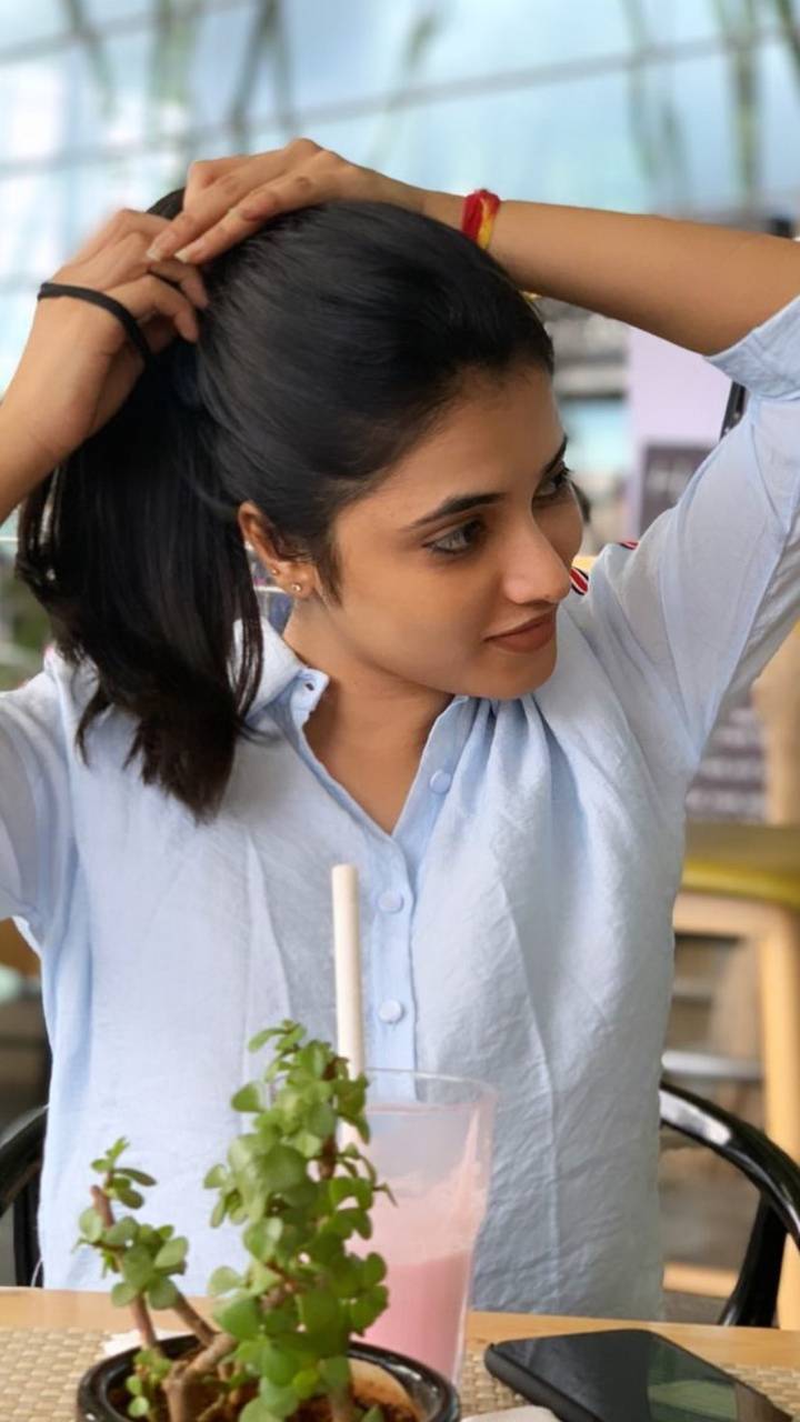 720x1280 Priyanka arul Mohan wallpaper by .