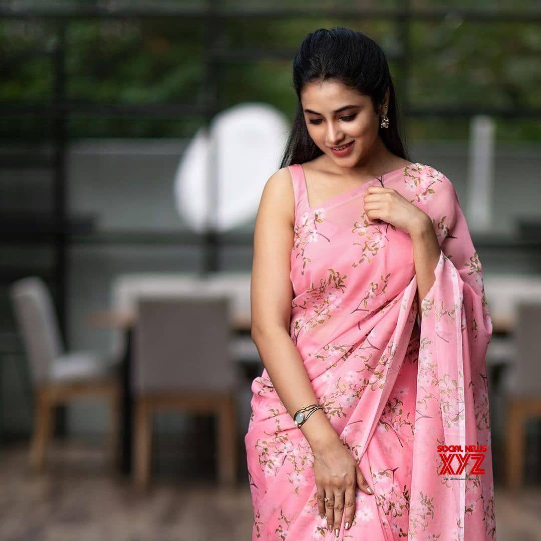 1080x1080 Actress Priyanka Arul Mohan Latest .socialnews.xyz