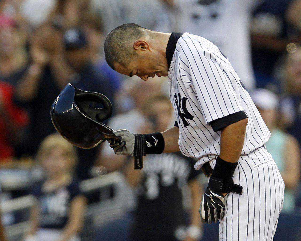 1280x1024 Ichiro Suzuki reaches 000 hits in MLB .