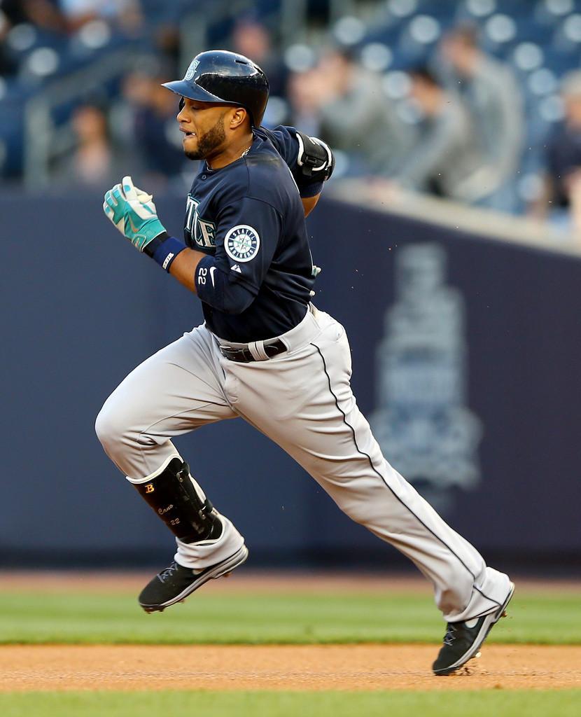 830x1024 Robinson Canó