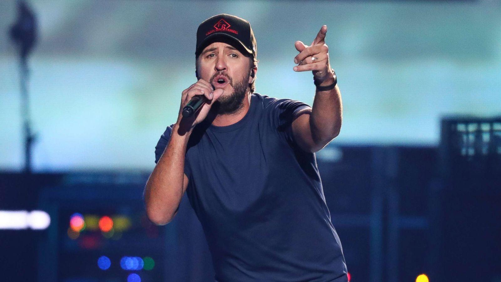 1600x900 Country stars share where they were 10 .abcnews.