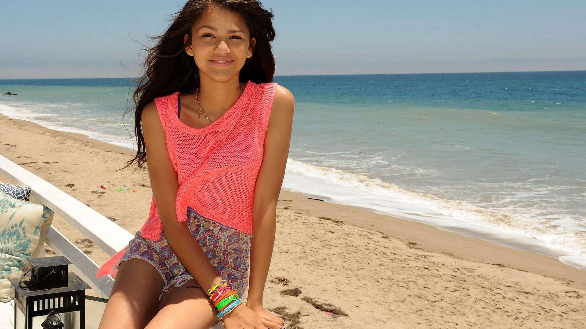 1920x1080 Zendaya Coleman Young HD Wallpaper .