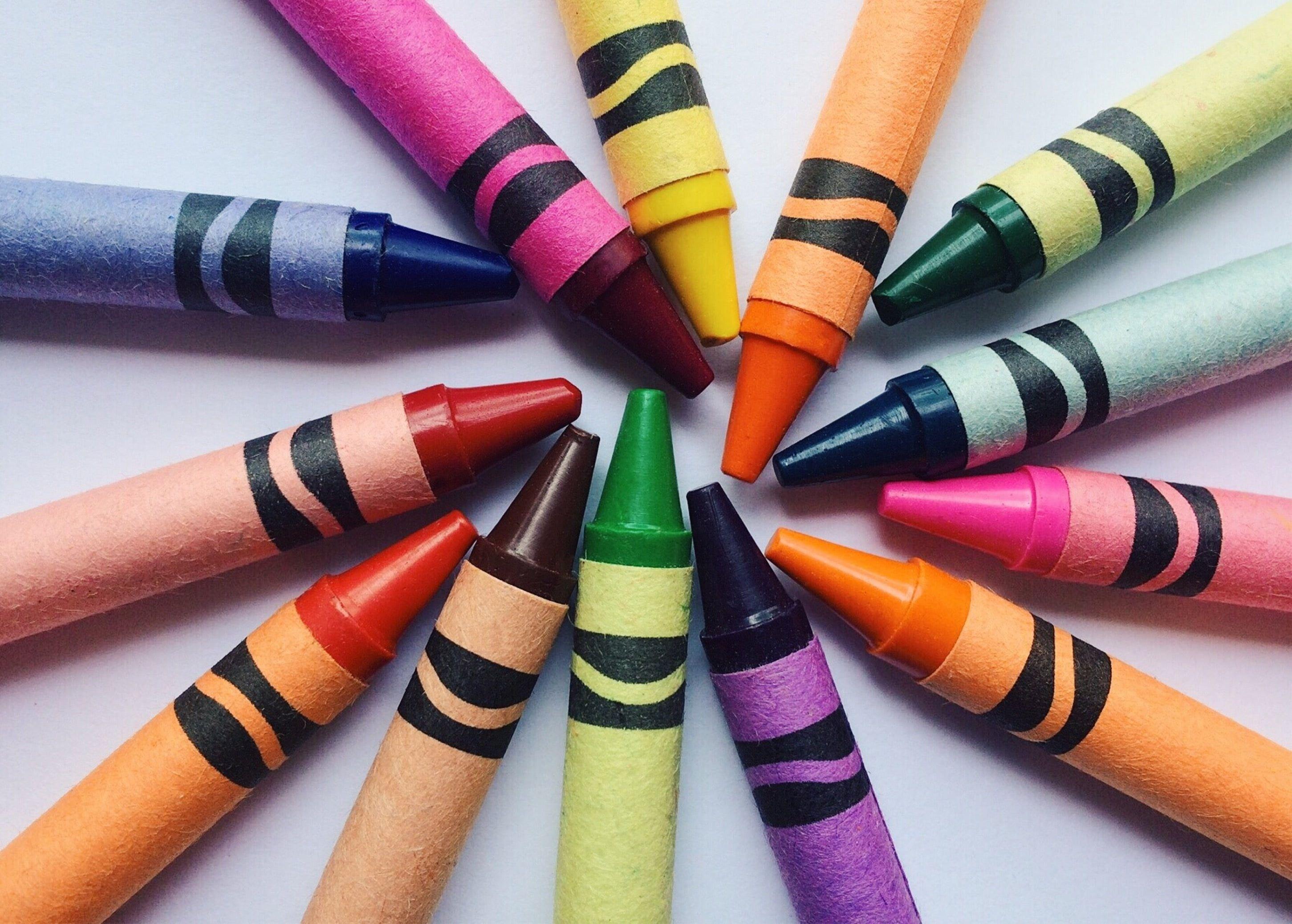 2902x2075 Color Crayons Wallpaper .