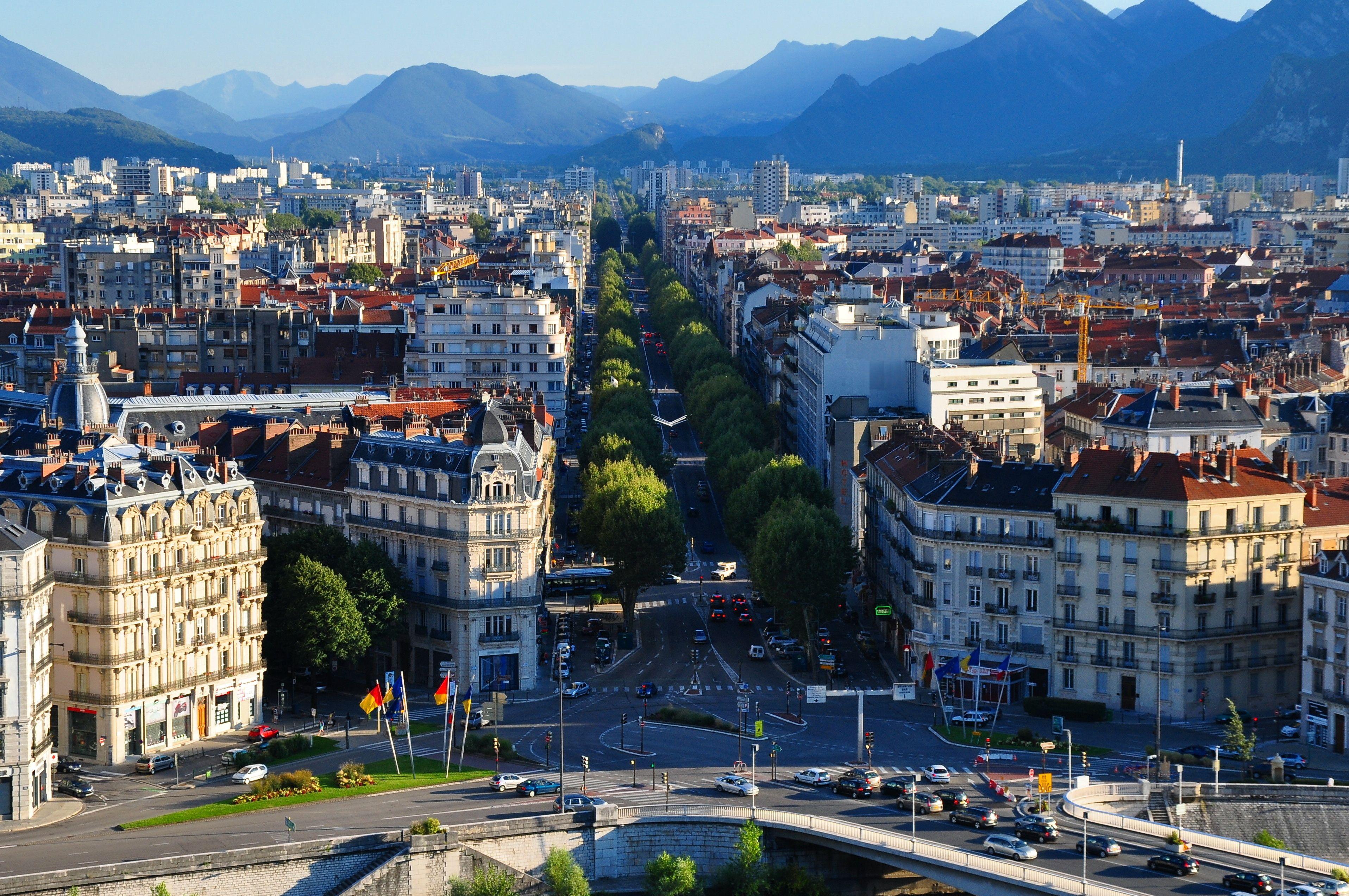 Grenoble Wallpapers - Top Free Grenoble Backgrounds - WallpaperAccess