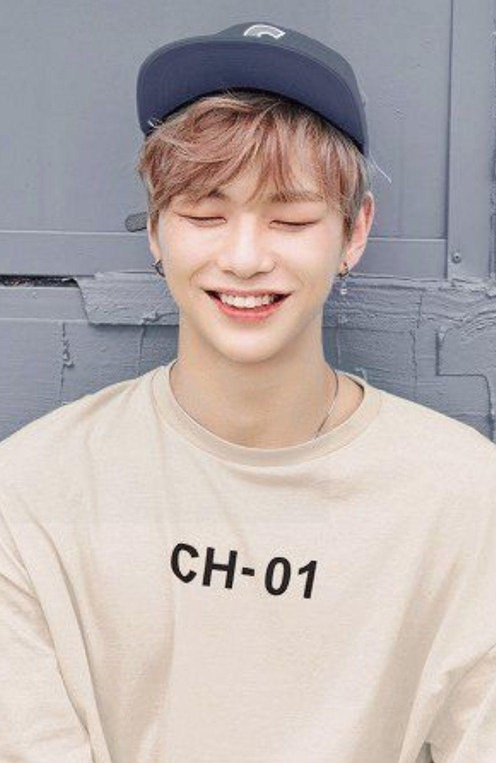 991x1524 Kang Daniel