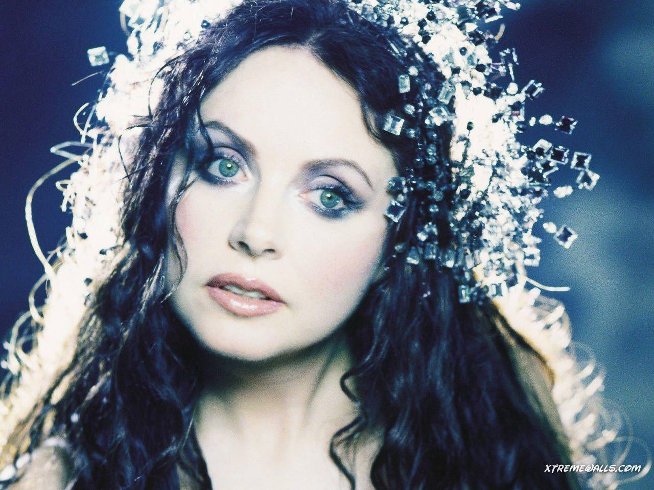 1280x960 HQ Sarah Brightman picture .