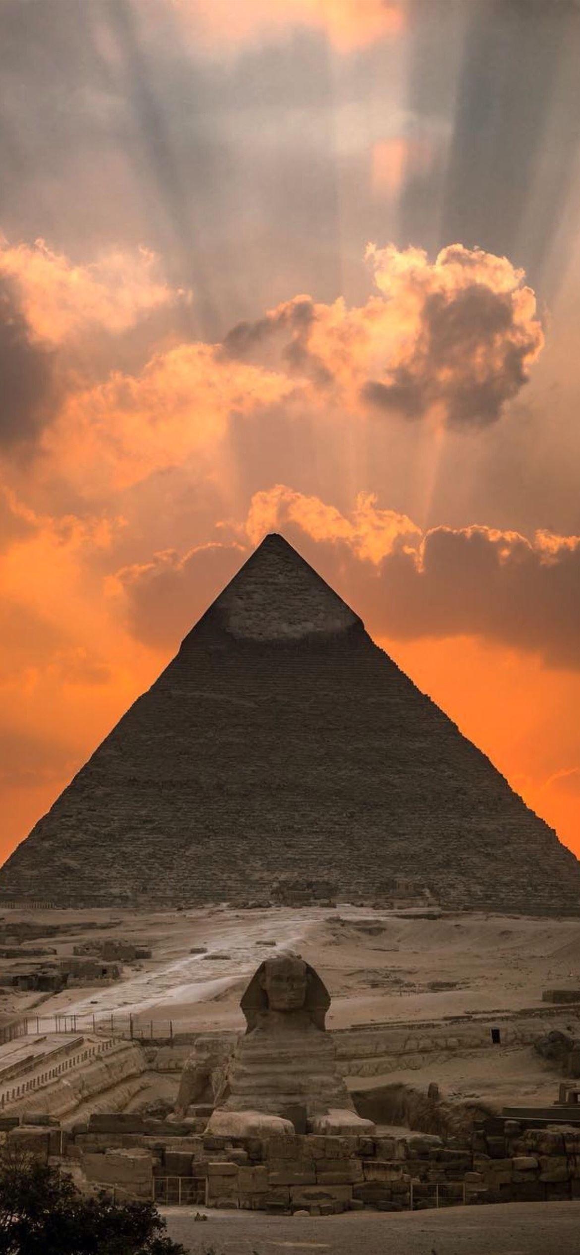 1170x2532 Great Pyramid of Giza iPhone 12 .