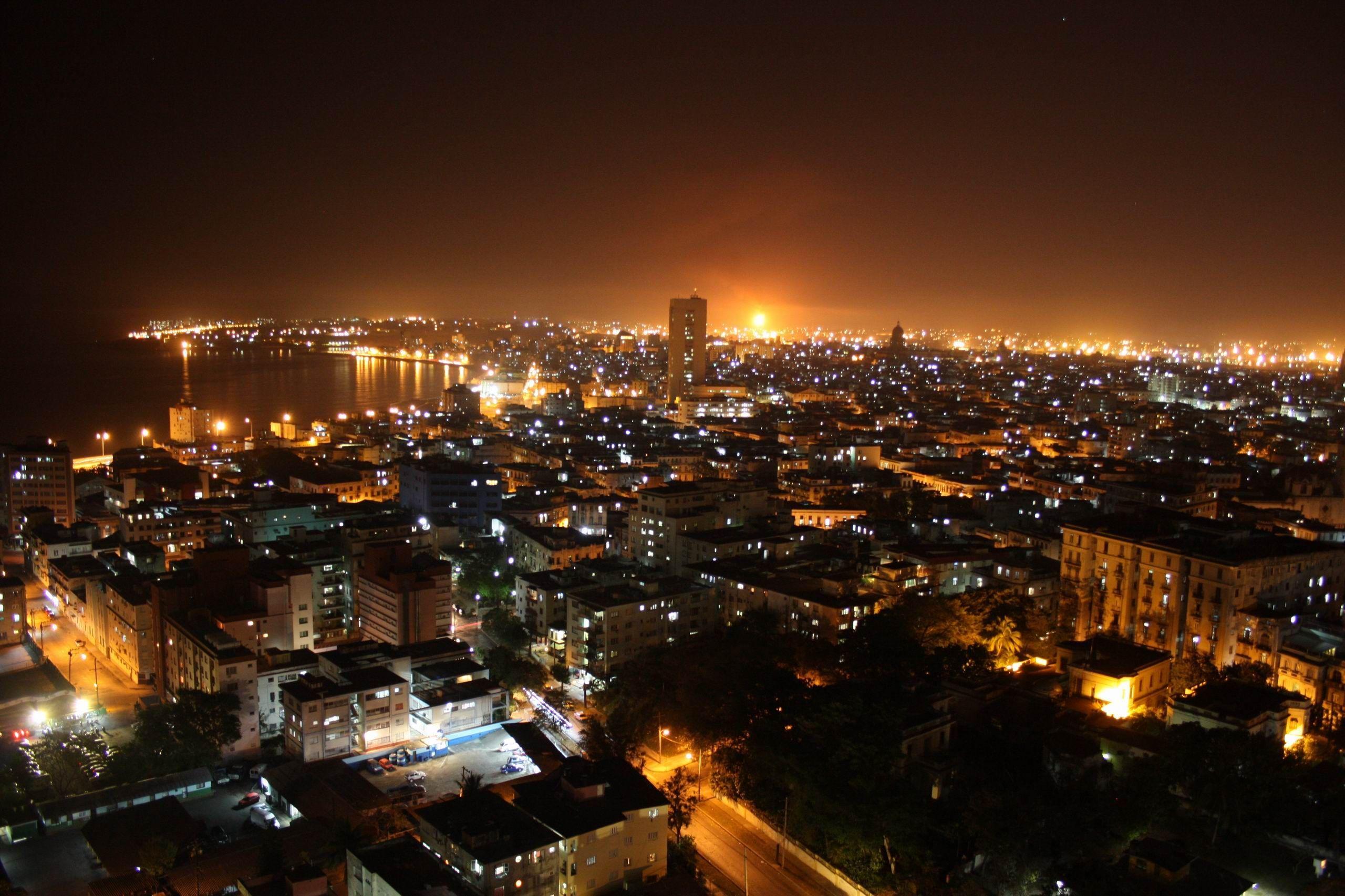 2560x1706 Havana At Night, Cuba. Cuba, Havana .com