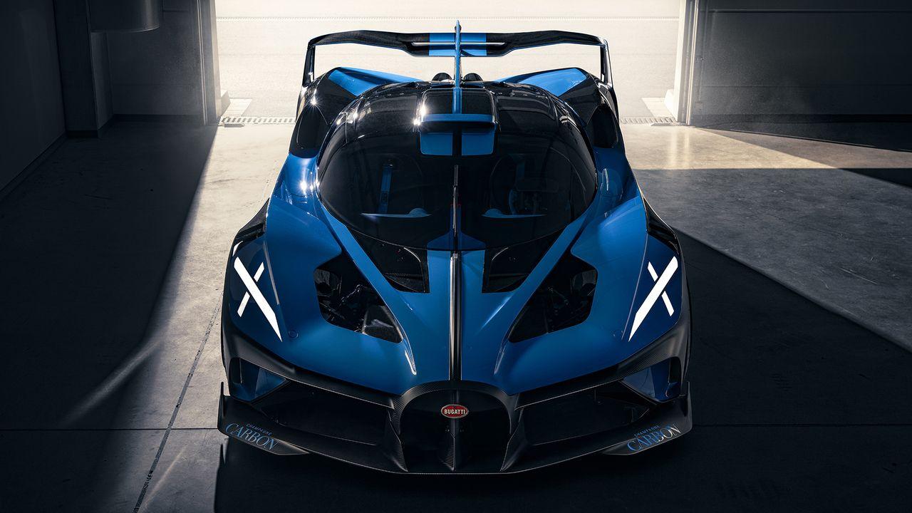 1280x720 Bugatti Drops Real Pics Of The 825 HP .