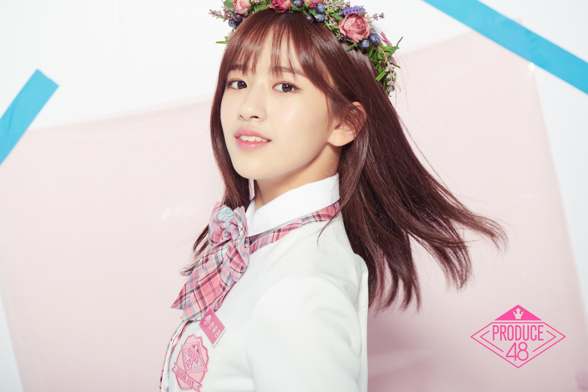 2000x1333 Ahn Yujin