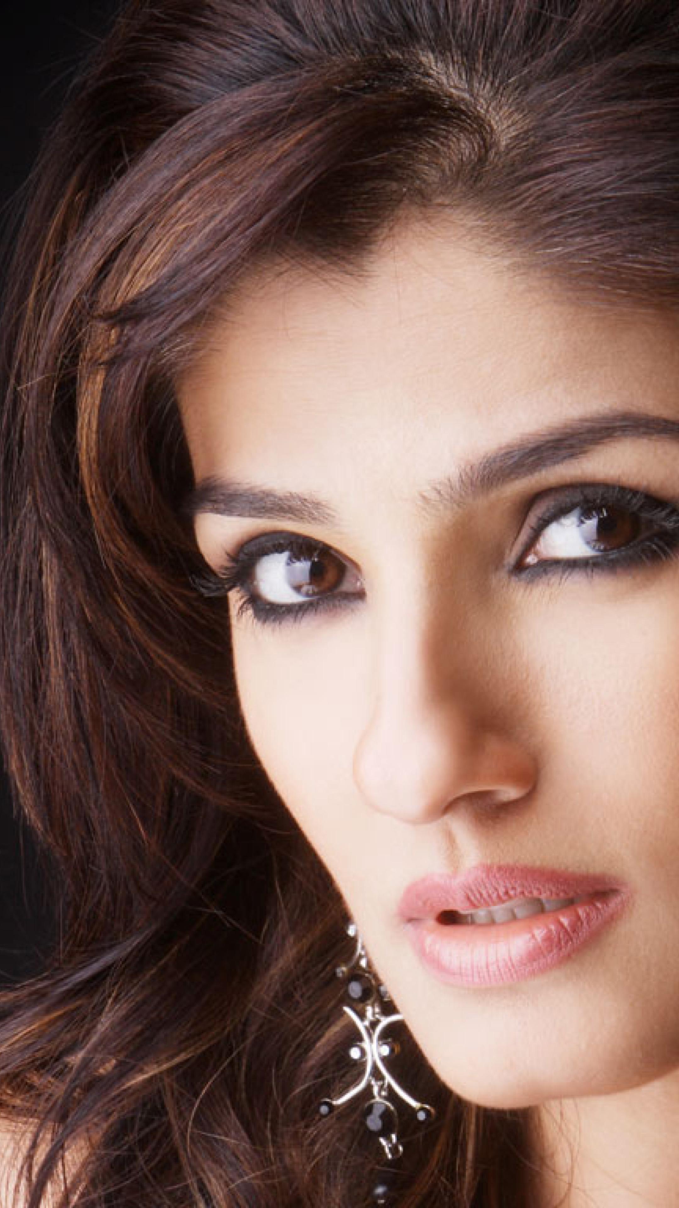 2160x3840 Raveena Tandon