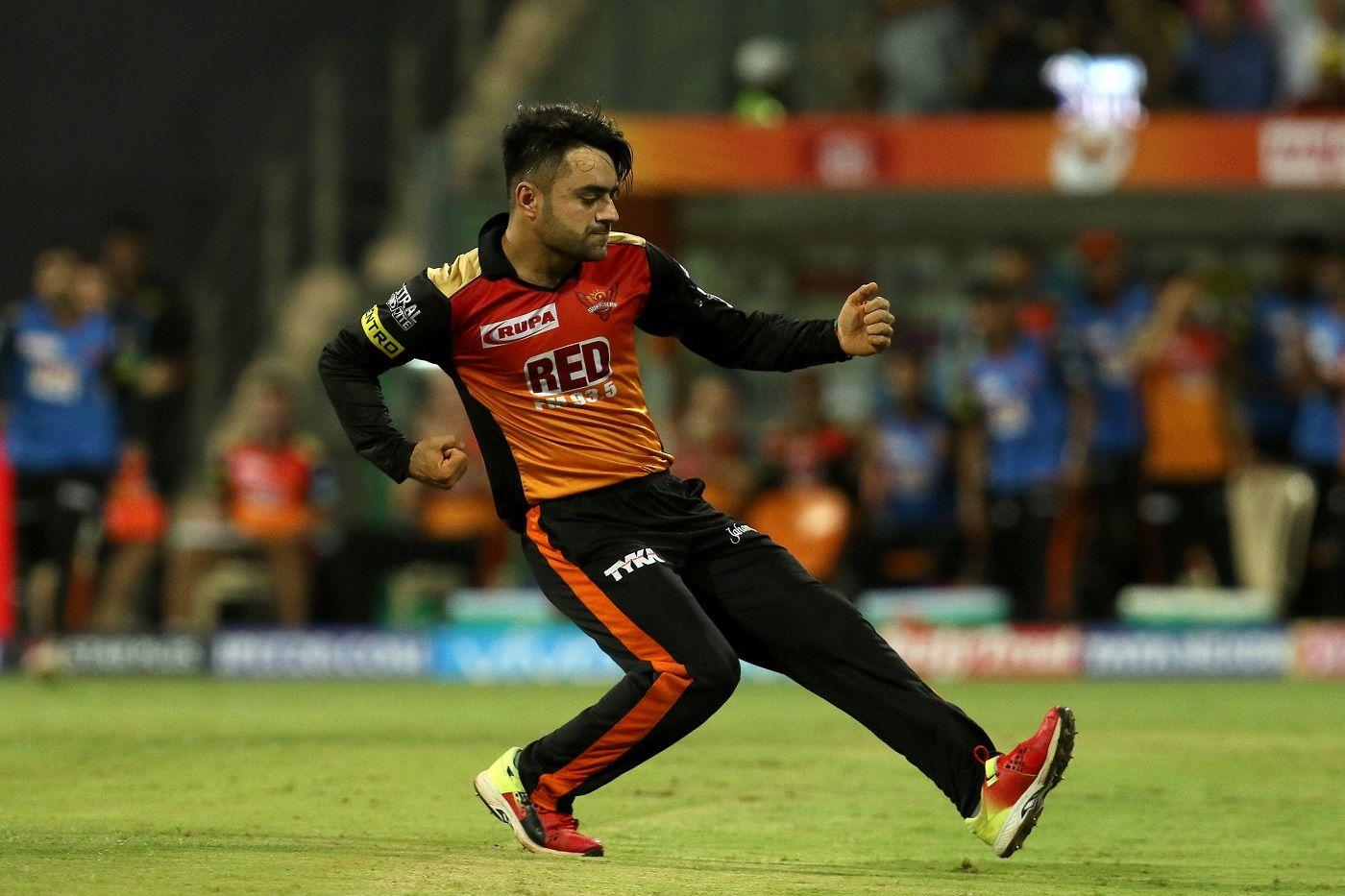 1400x933 pumped up after dismissing MS Dhoni .