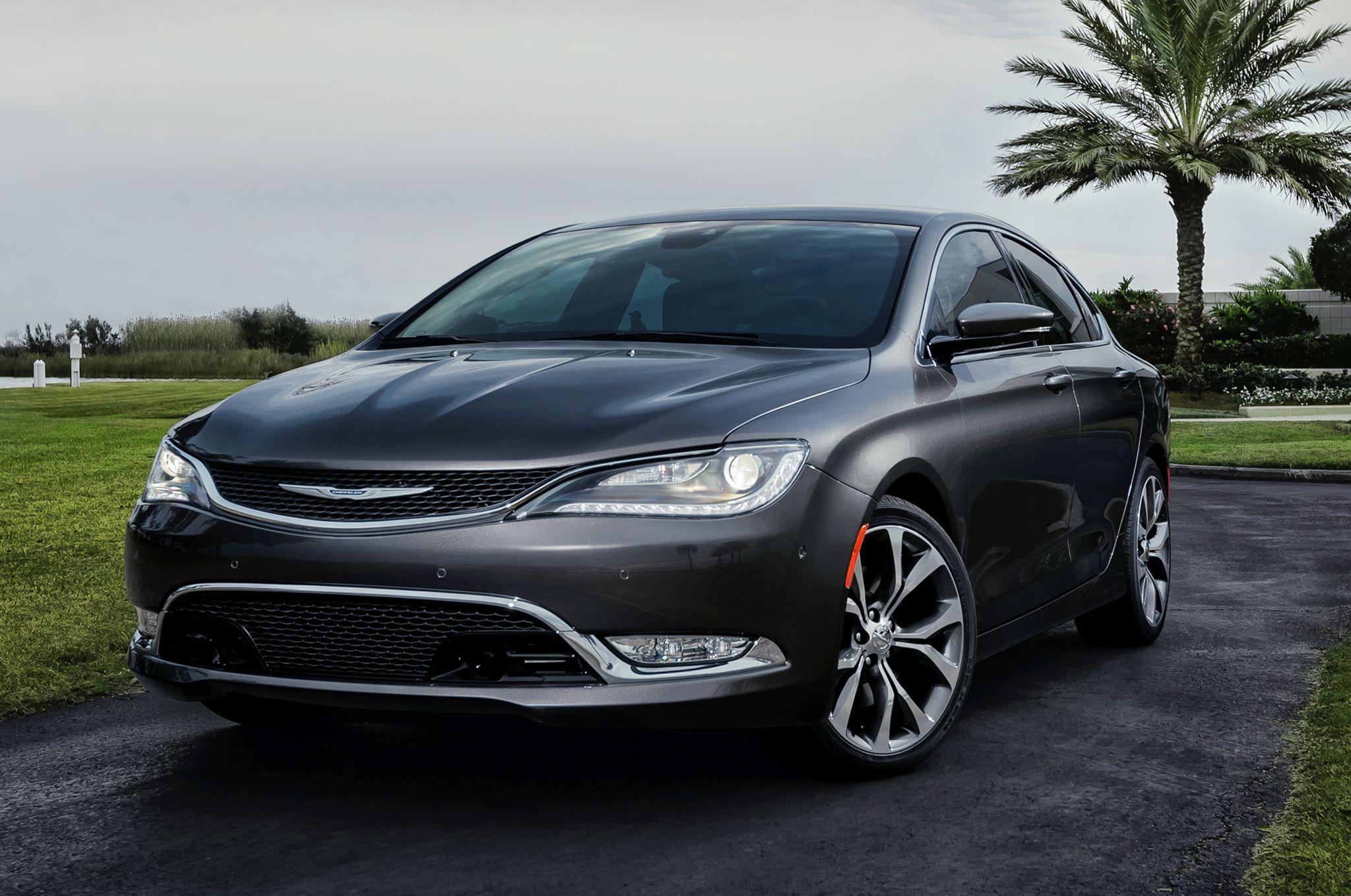 2048x1360 Chrysler 200