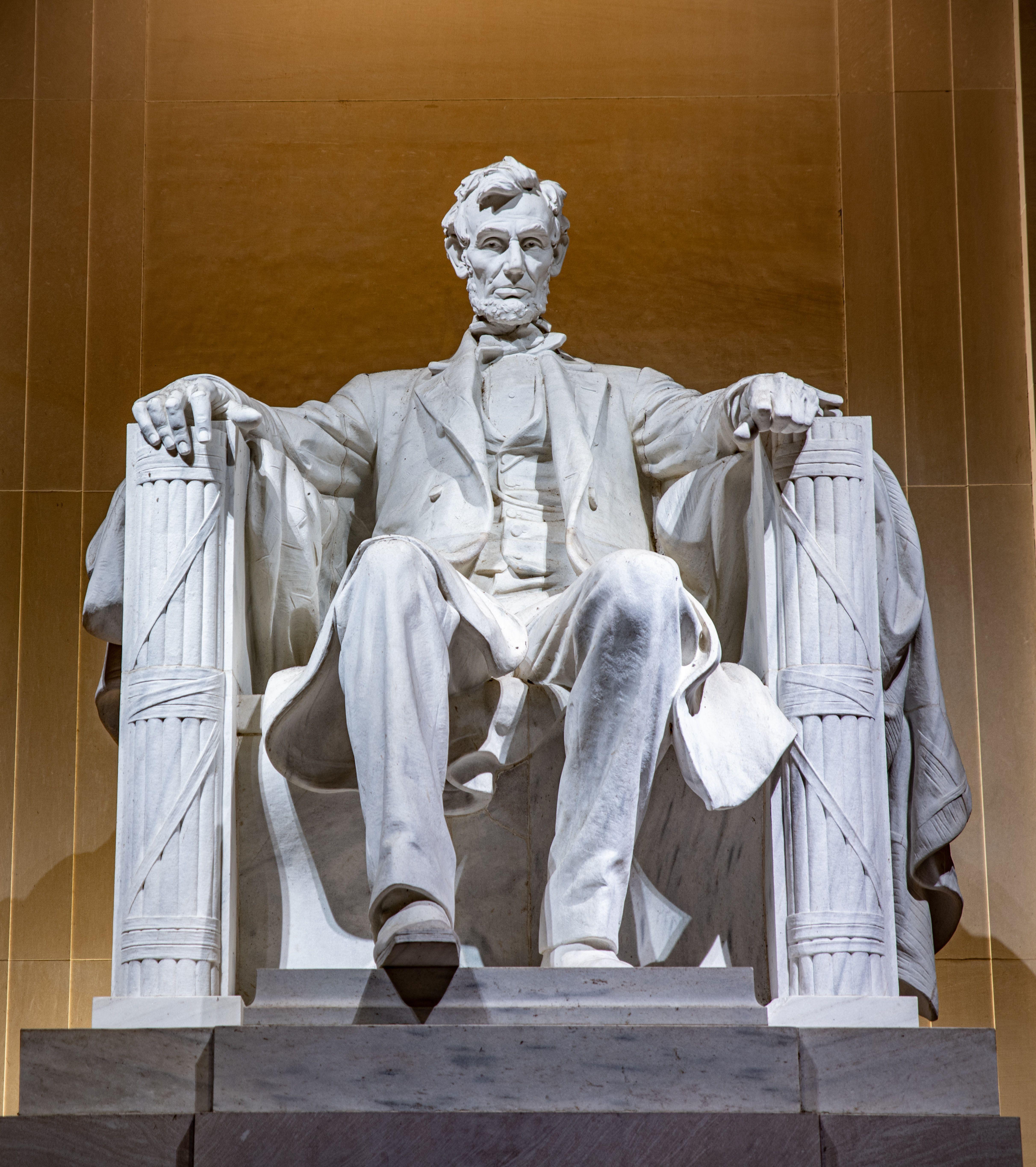 4847x5458 Abraham Lincoln statue photo