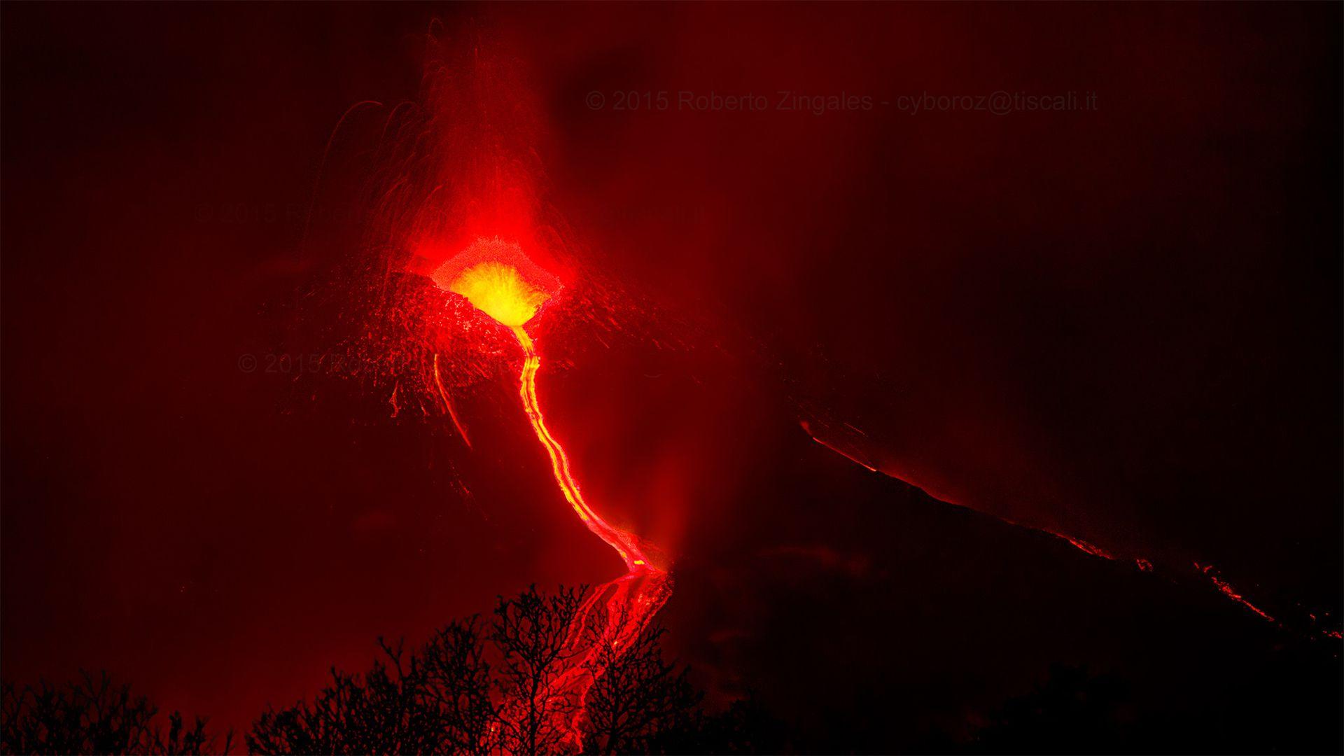 1920x1080 Etna volcano eruption :