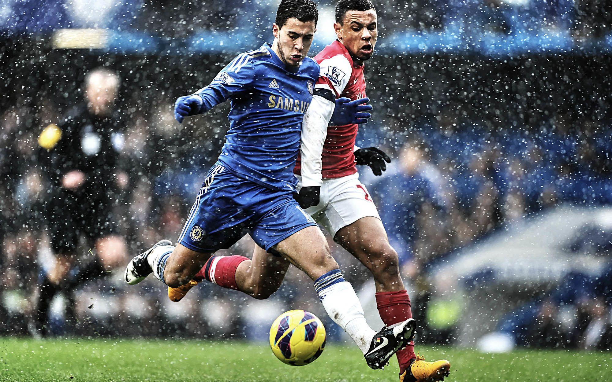 2000x1250 Cool Soccer Wallpaper .