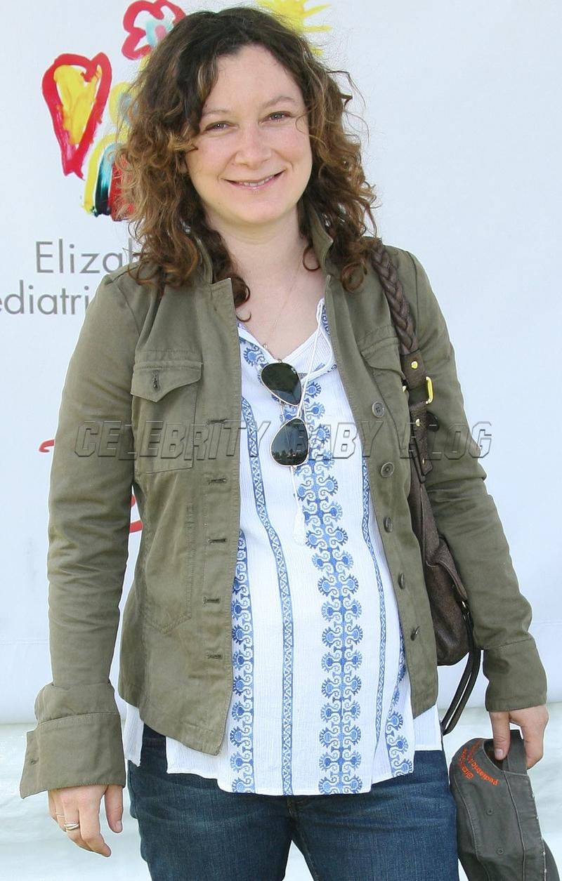 Sara Gilbert Fakes