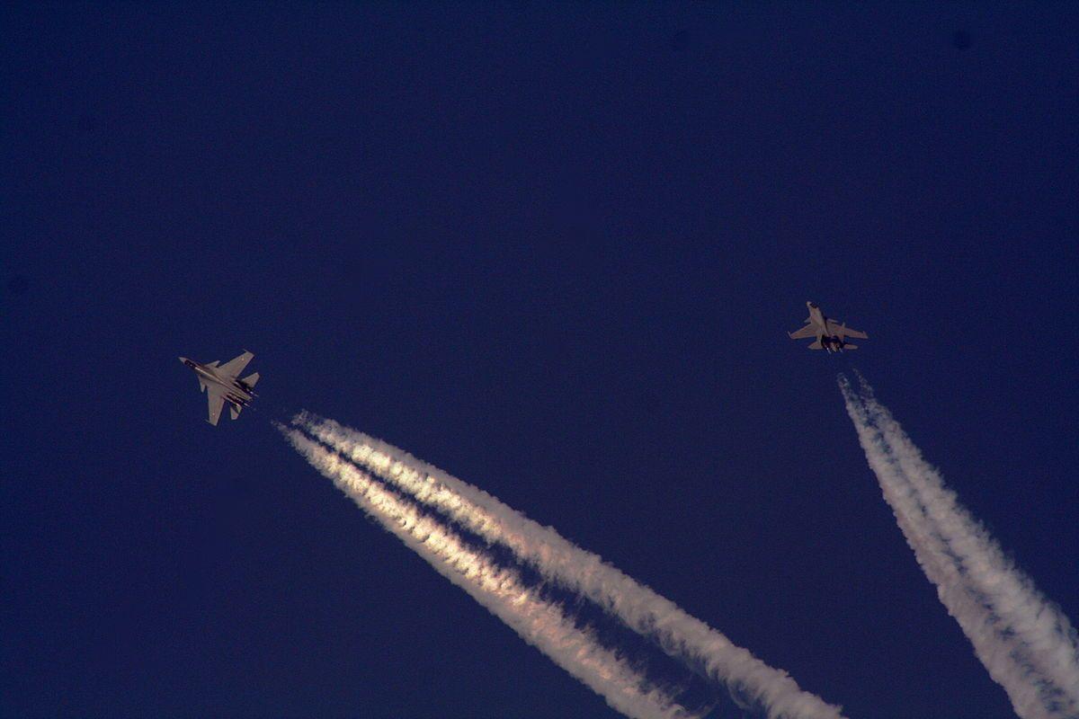1200x800 Air combat