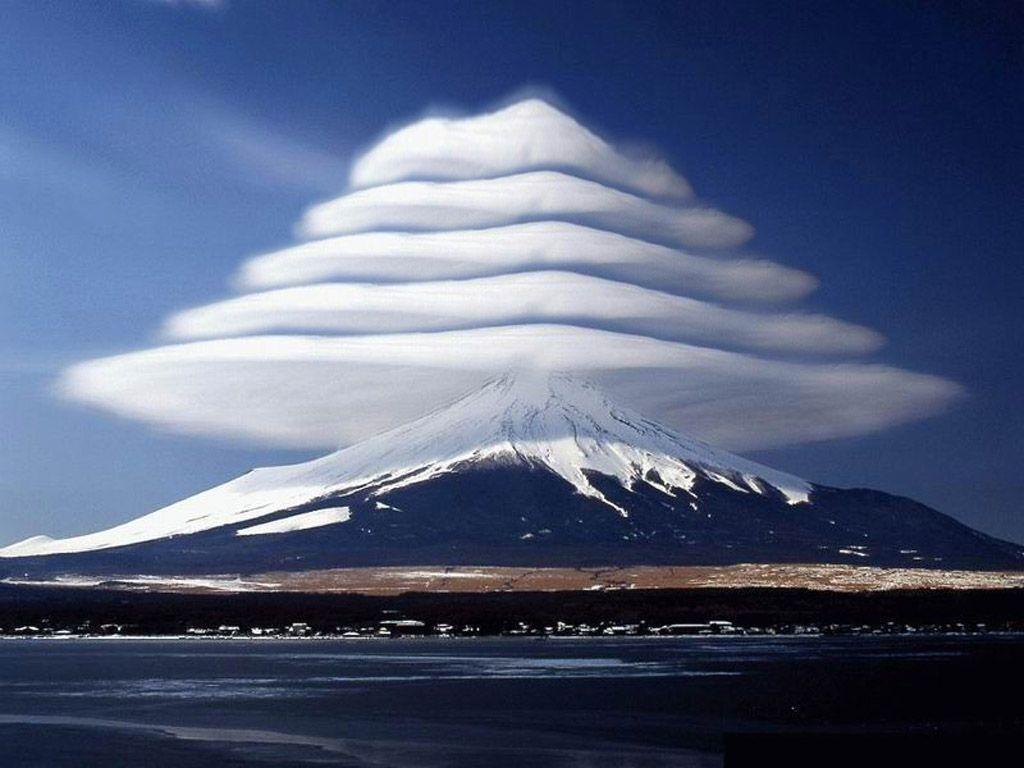 lenticular clouds wallpaper