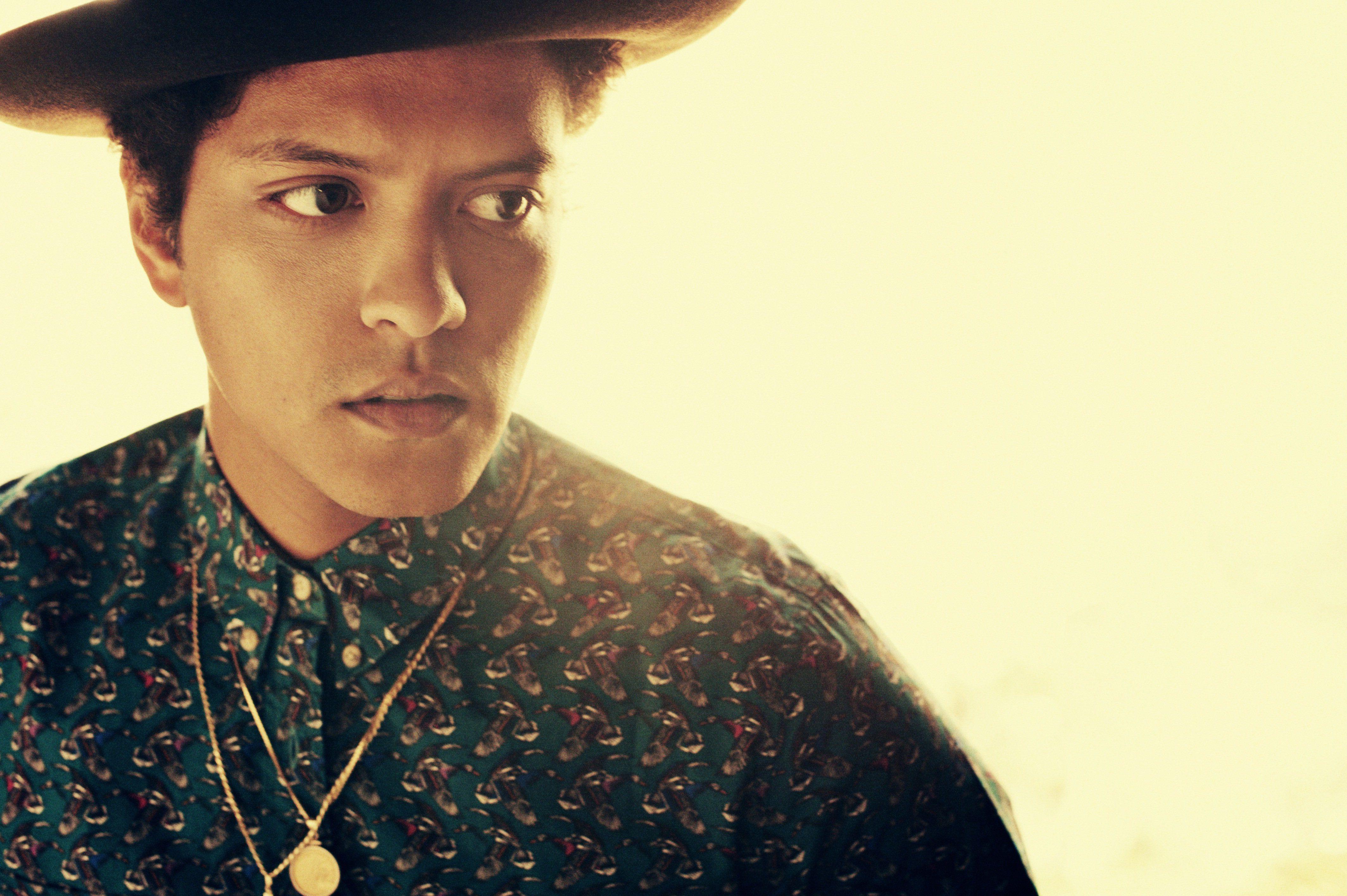 4256x2832 Tải xuống Bruno Mars Hình nền CnMuqi