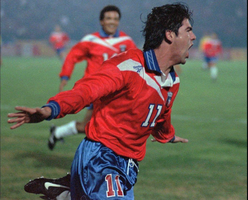 1024x825 Legendary 1998 Chile home shirt was so .