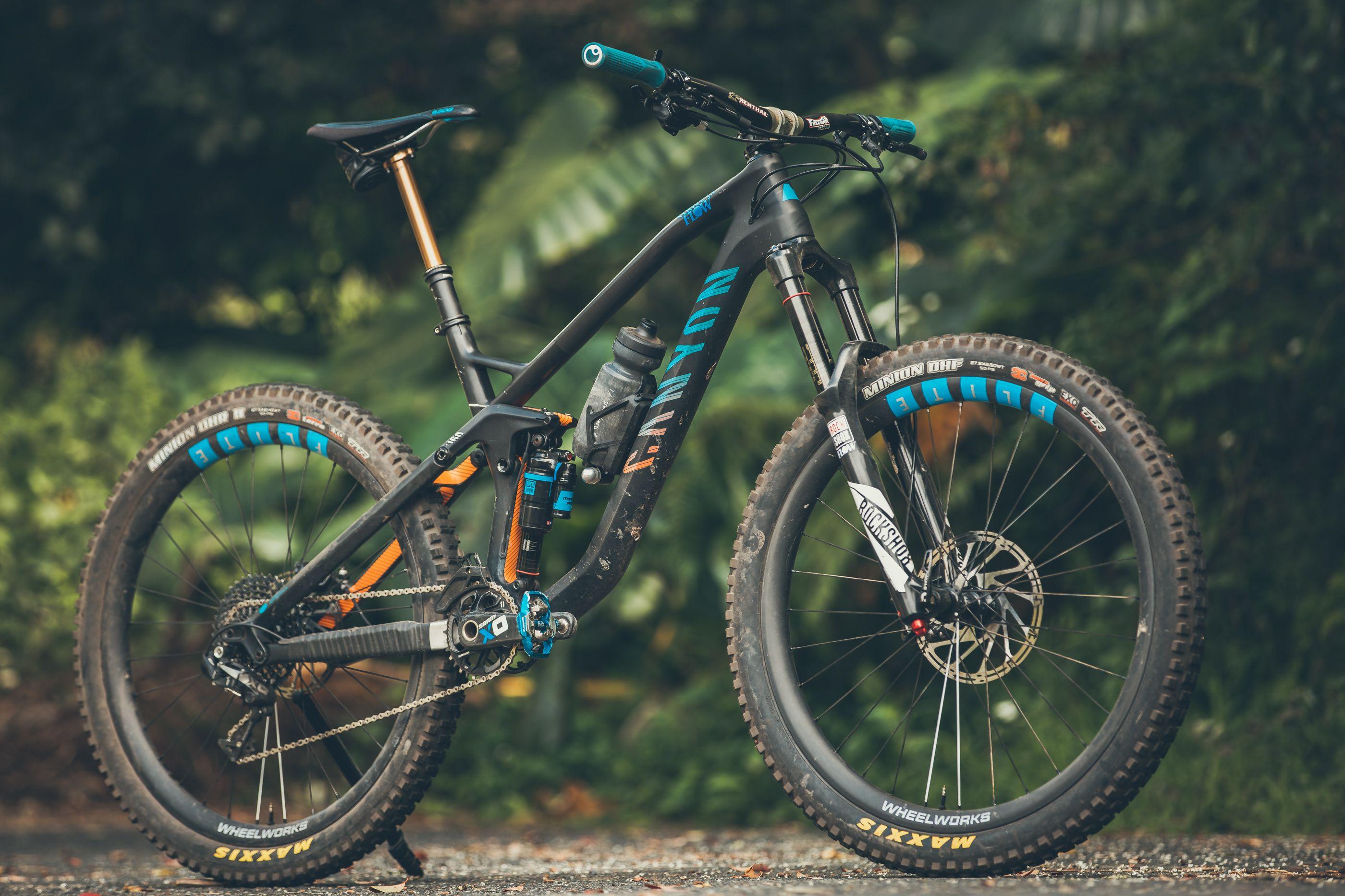 canyon full suspension mountain bike