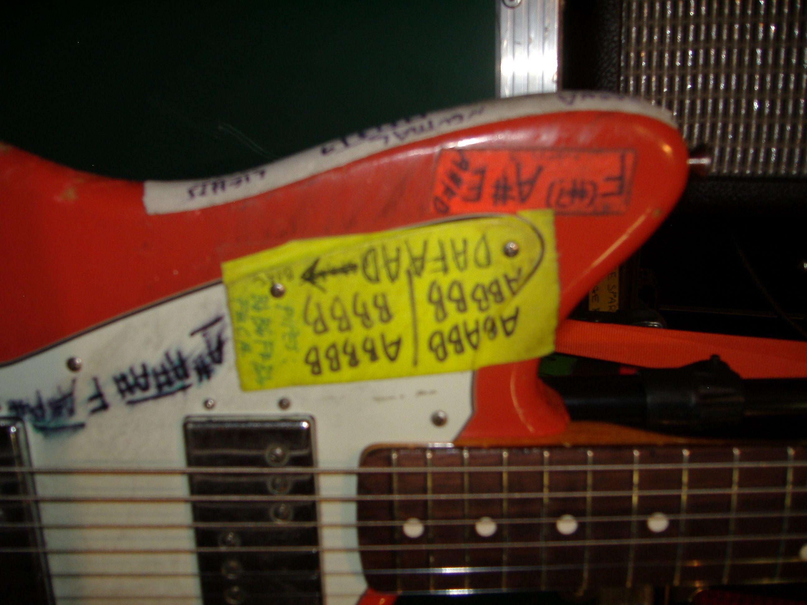 2592x1944 FENDER JAZZMASTER CORAL .