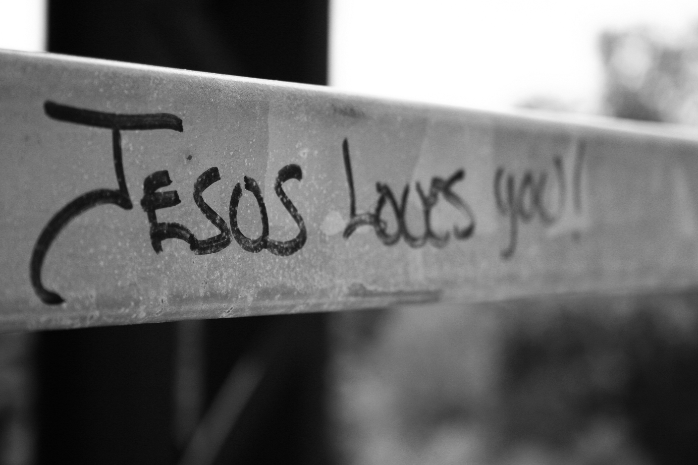 1383x922 Jesus Loves