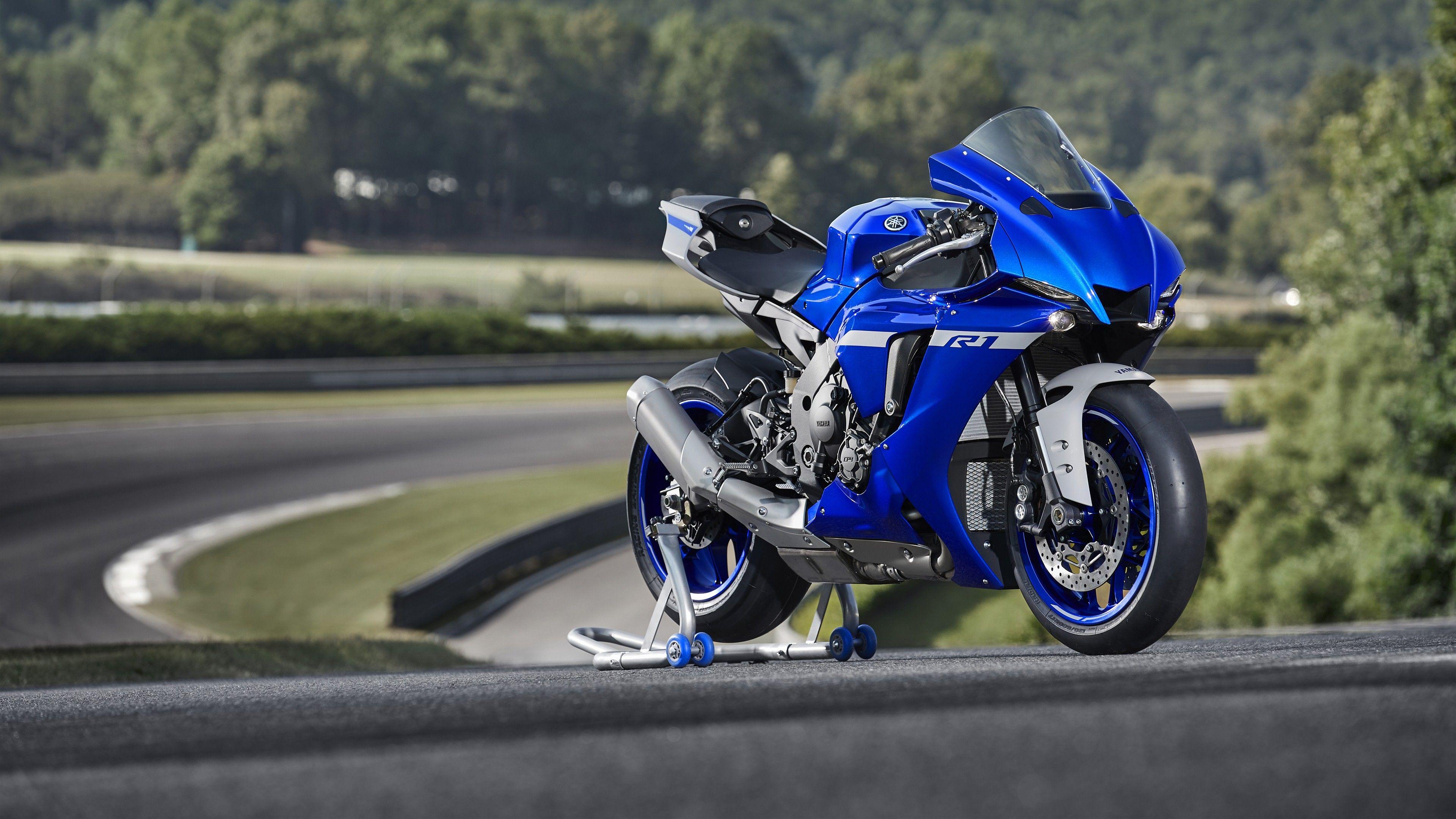 Z n r 1. Yamaha r1 2021. Yamaha YZF-r1 2020. Yamaha YZF r1 2019. Мотоцикл Yamaha YZF-r1.