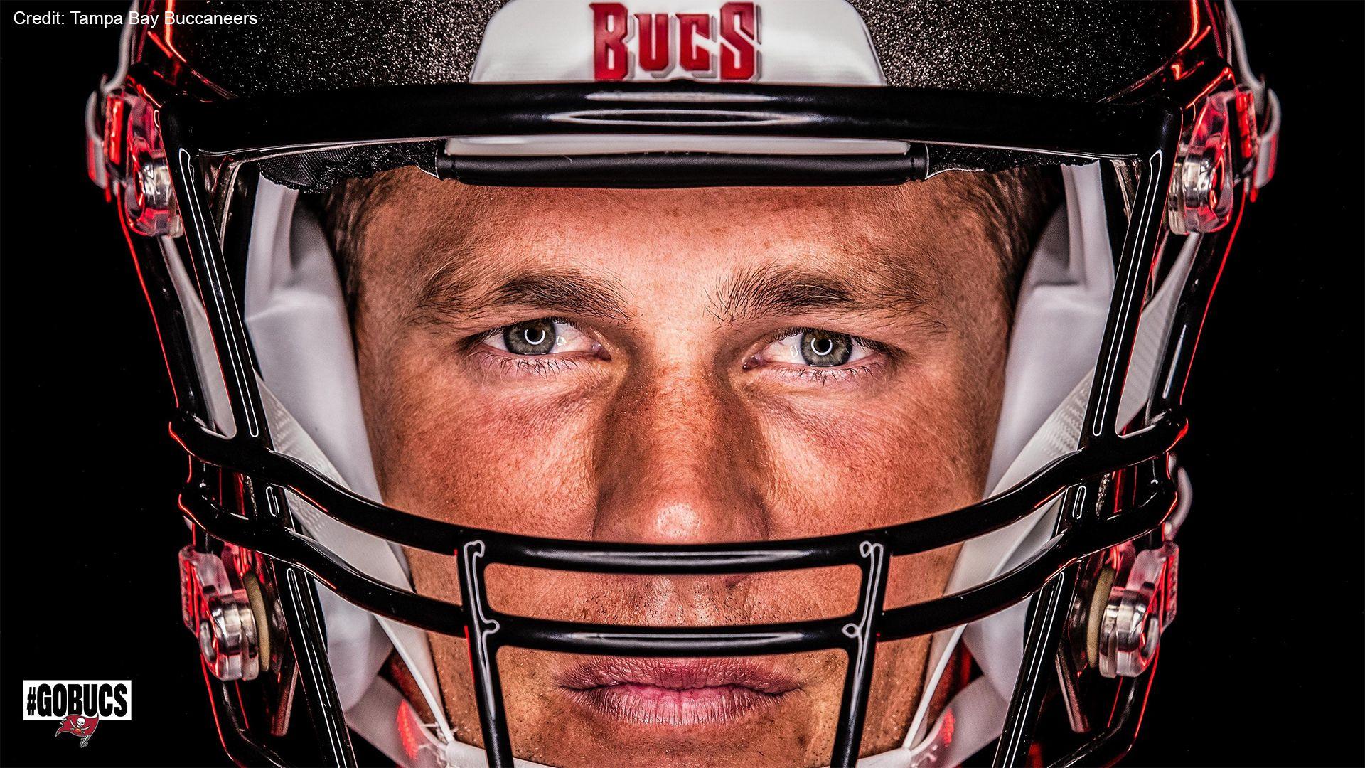 1920x1080 Happy Birthday: New Bucs QB Tom Brady .