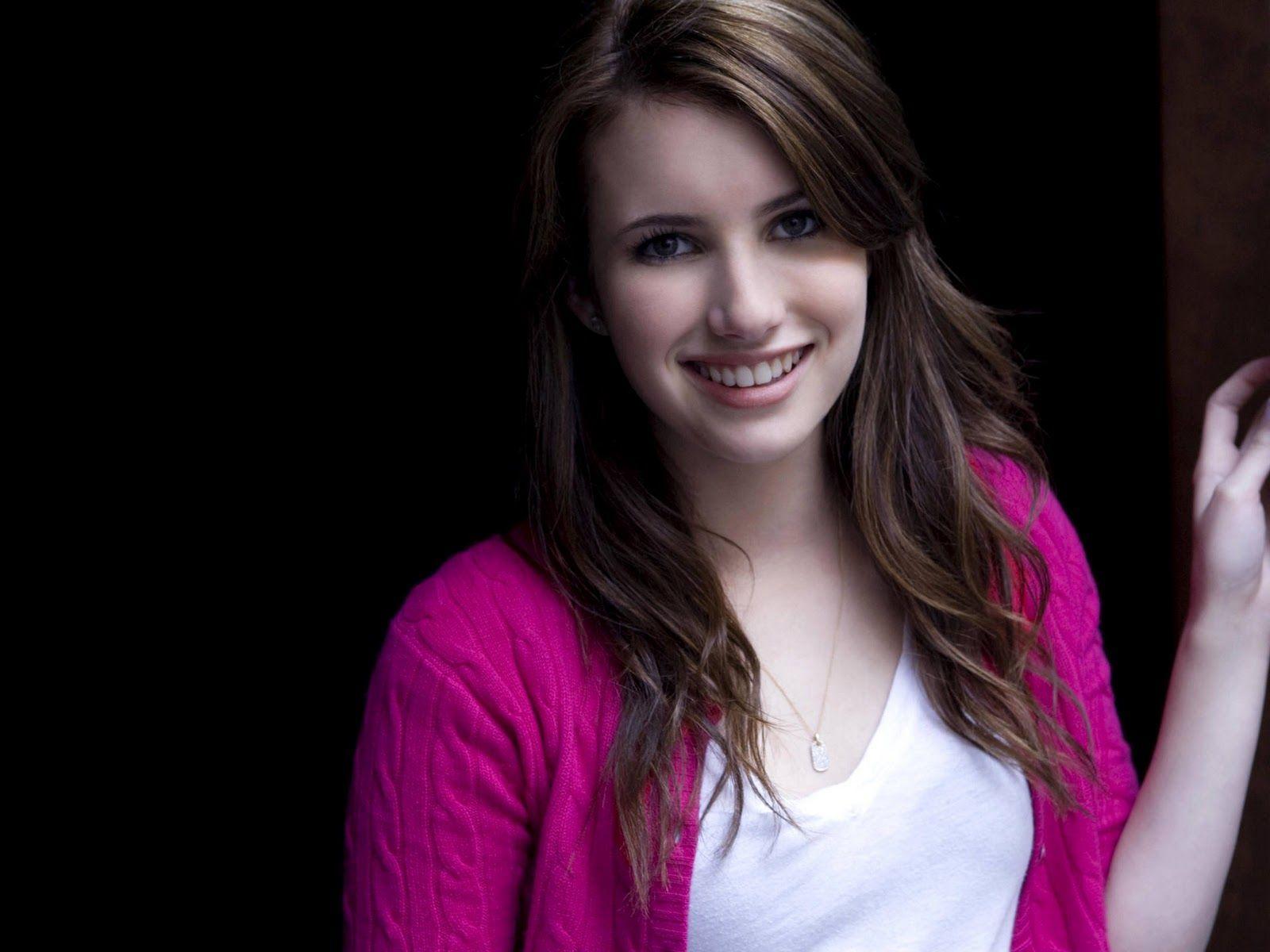 1600x1200 HOT ACTRESS EMMA ROBERTS HD WALLPAPERS .com