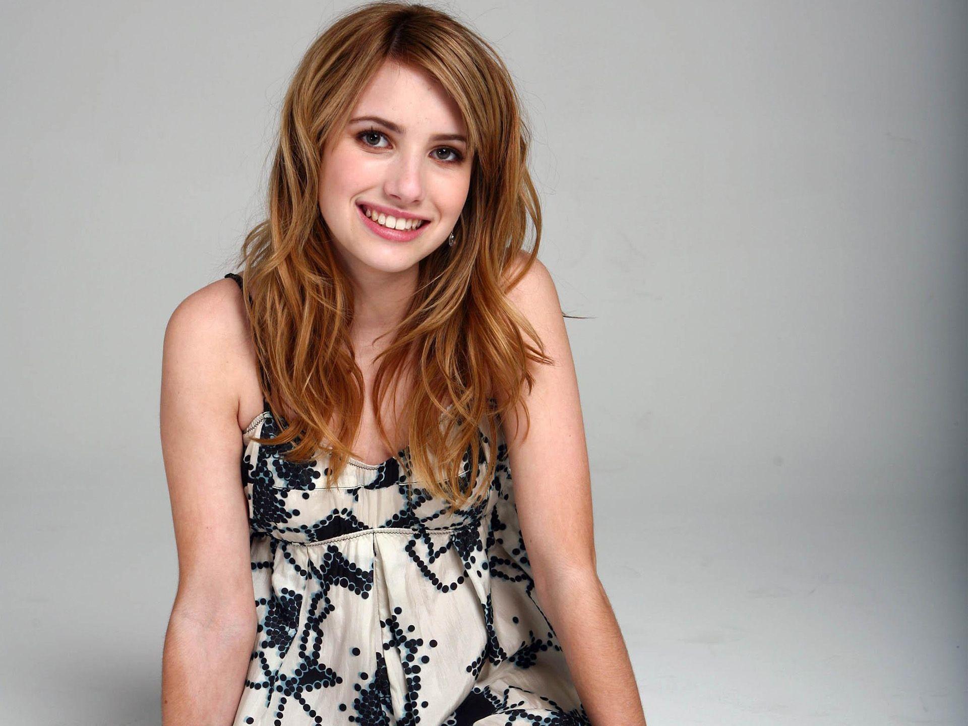 1920x1440 Emma Roberts Latest Wallpaper .