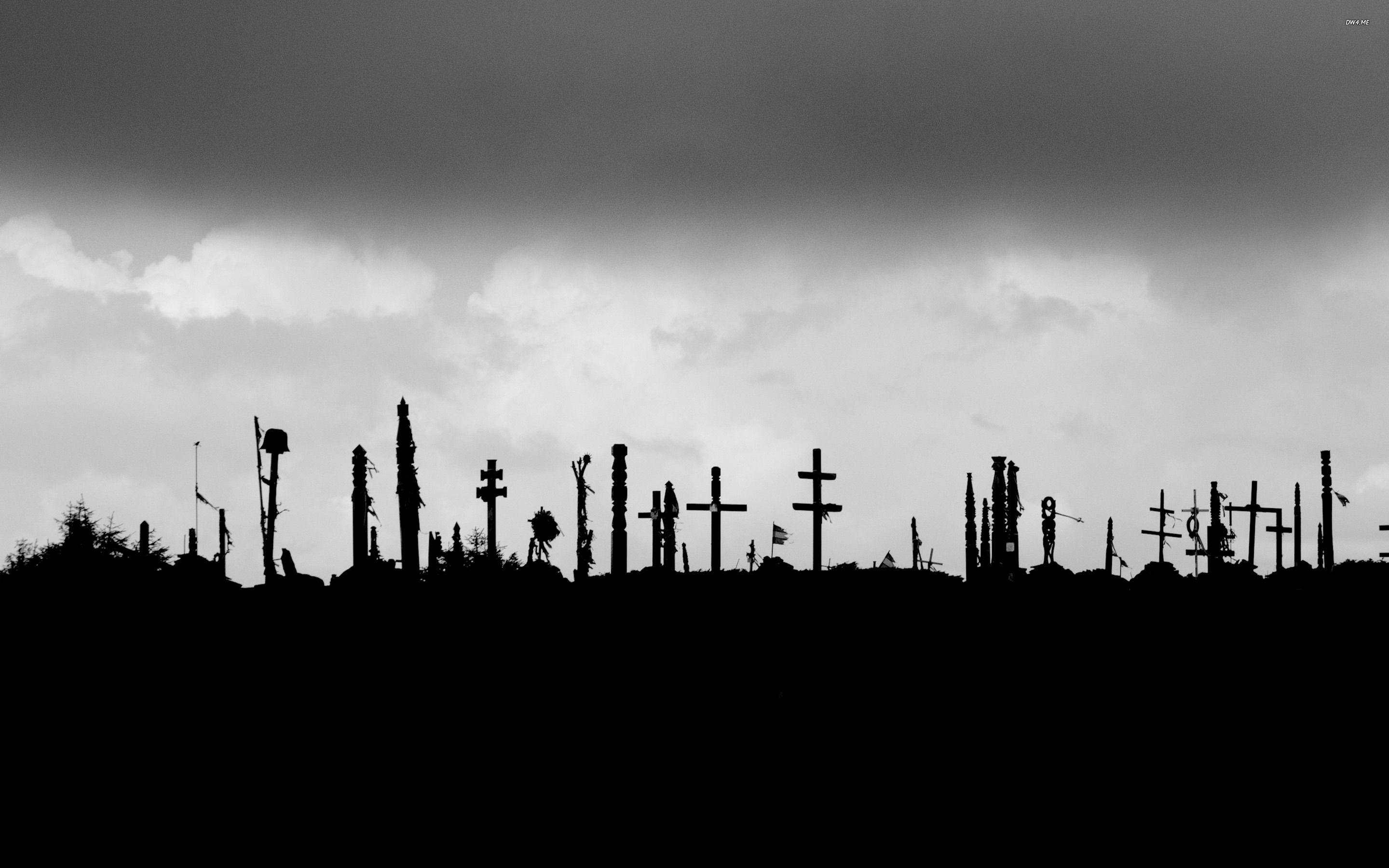 2880x1800 Spooky Graveyard Wallpaper