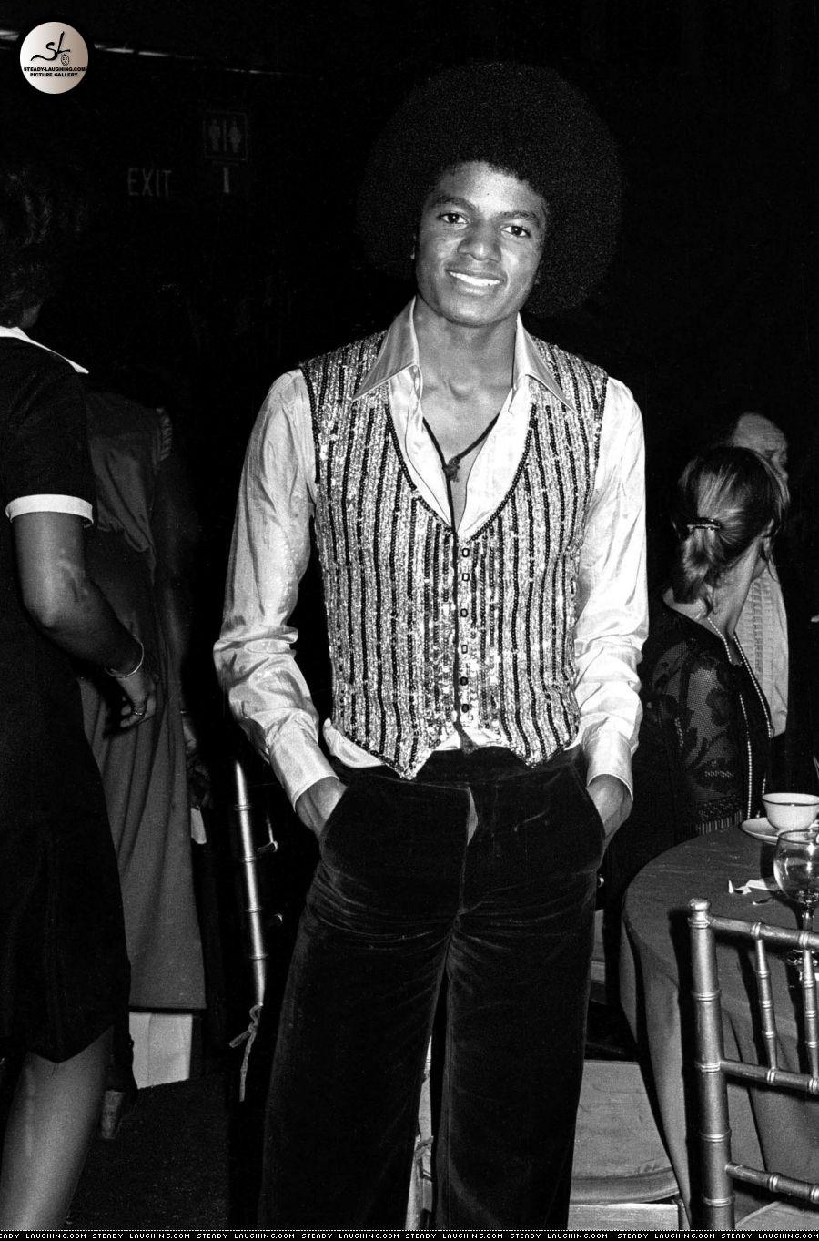 900x1363 Michael Jackson's Teenage Years image Michael at the premiere